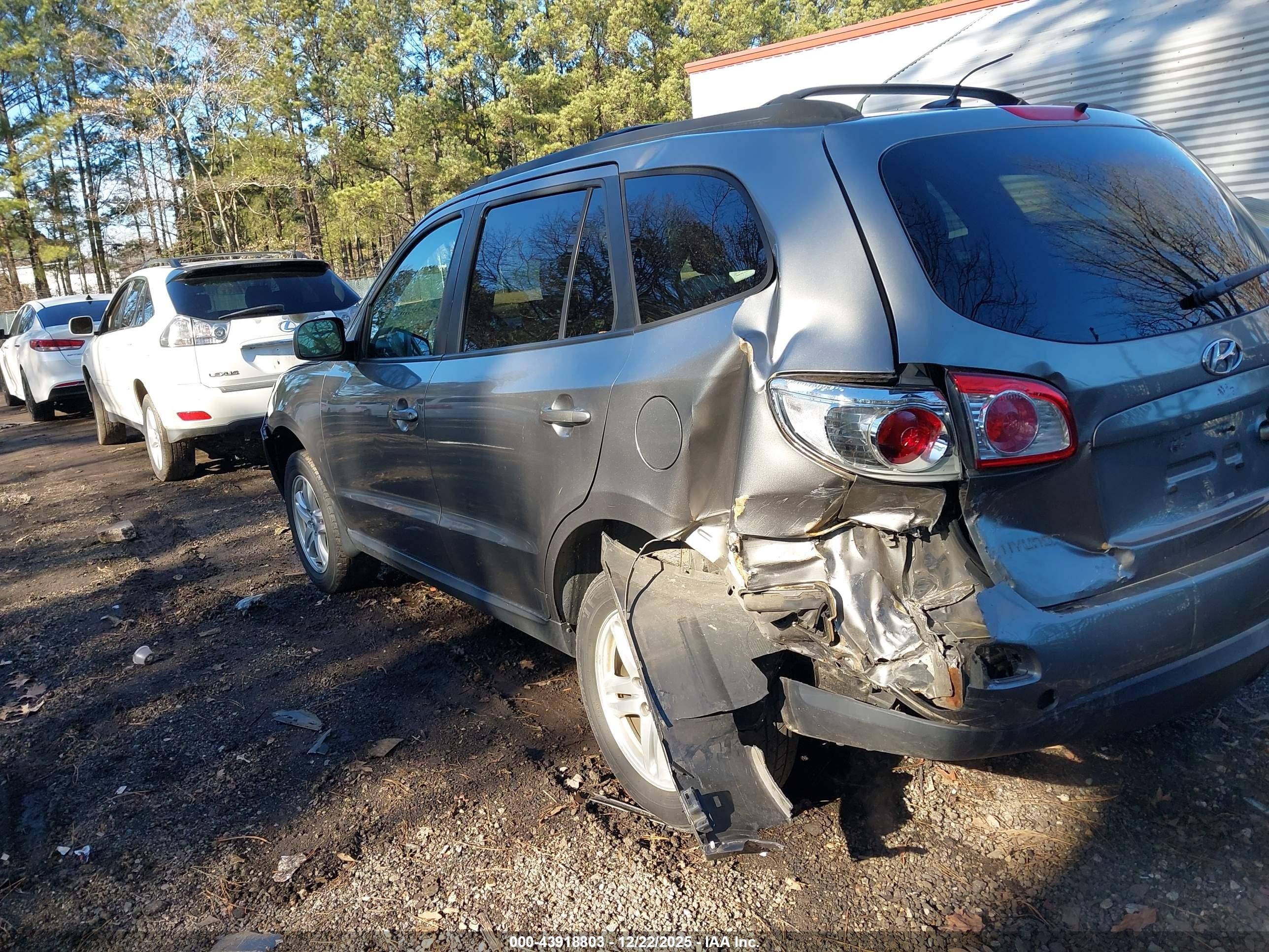 2011 Hyundai Santa Fe Gls Gray vin: 5XYZGDAB9BG040200