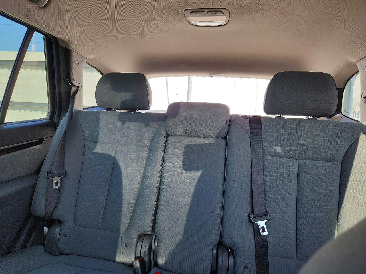 2012 Hyundai Santa Fe Gls Charcoal vin: 5XYZGDAB9CG148009