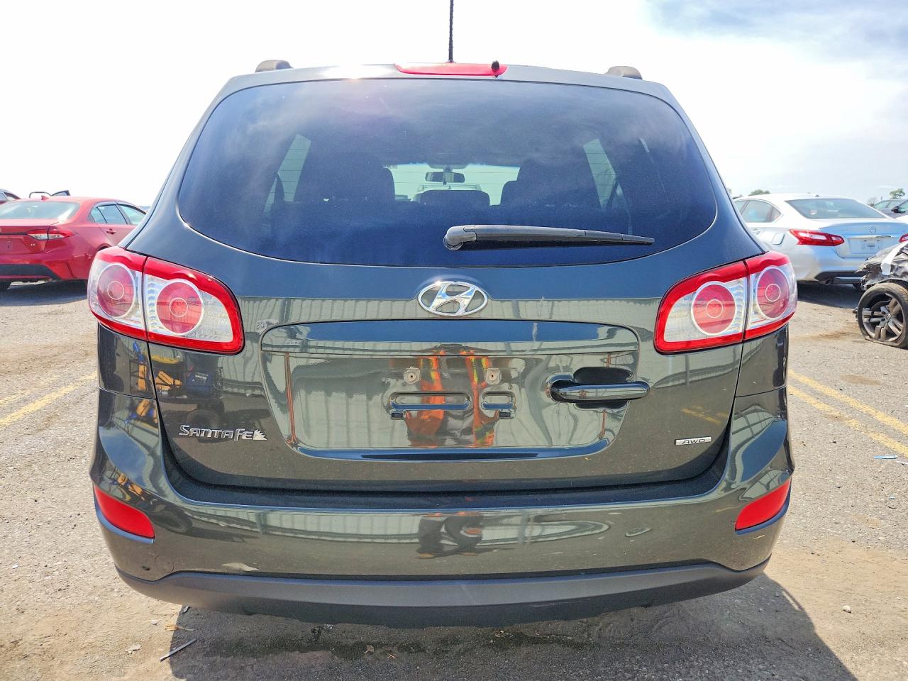 2012 Hyundai Santa Fe Gls Charcoal vin: 5XYZGDAB9CG148009