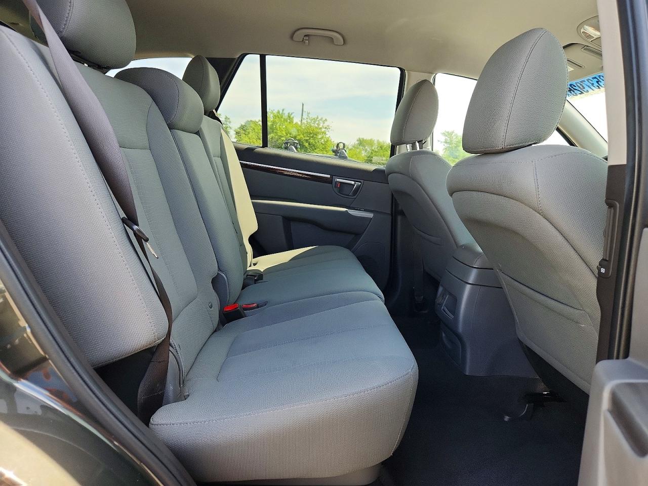 2012 Hyundai Santa Fe Gls Charcoal vin: 5XYZGDAB9CG148009