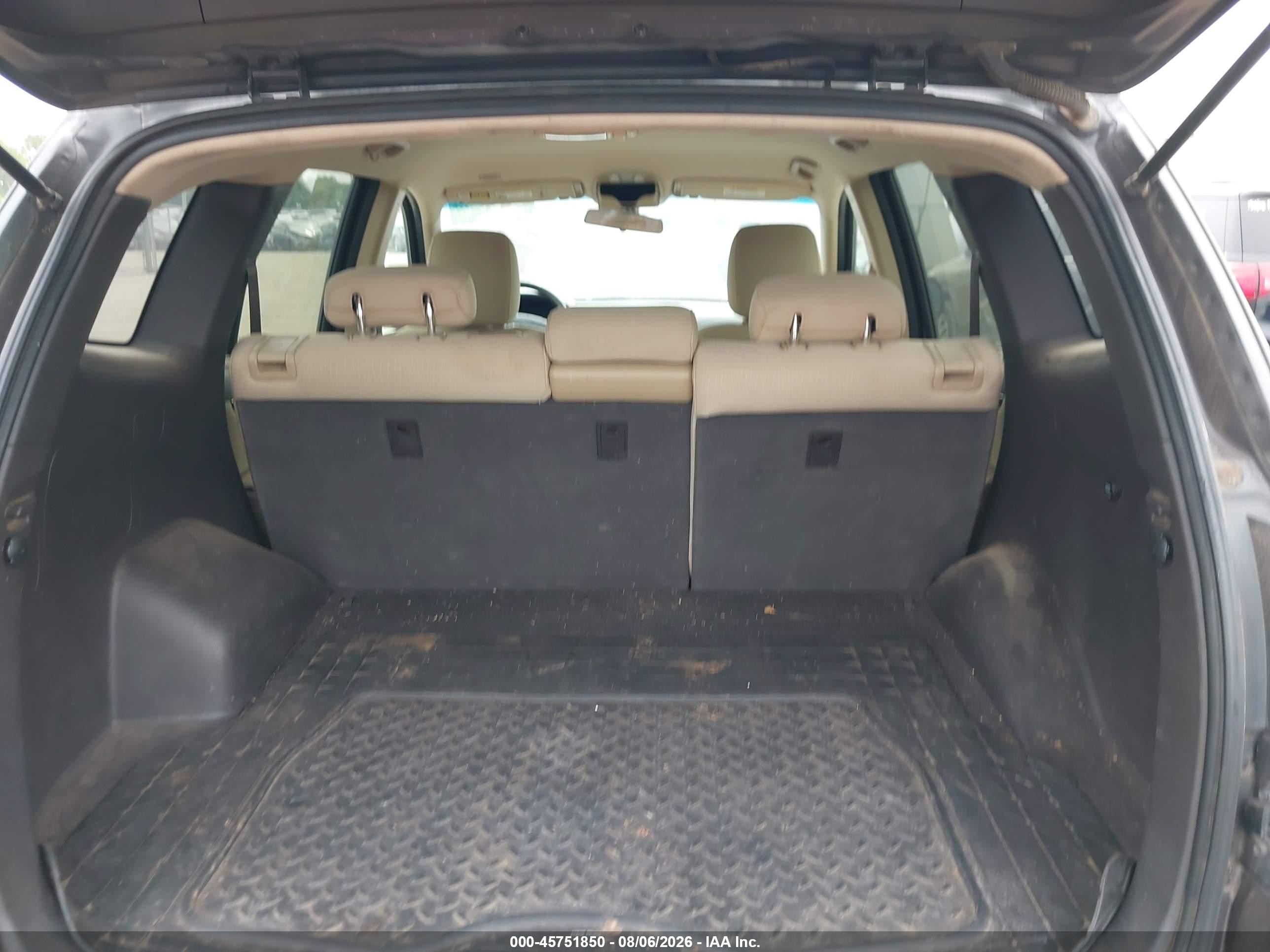 2012 Hyundai Santa Fe Gls Brown vin: 5XYZGDAB9CG160628
