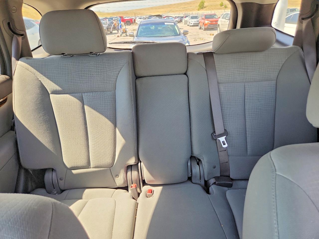 2011 Hyundai Santa Fe Gls Gray vin: 5XYZGDABXBG029366