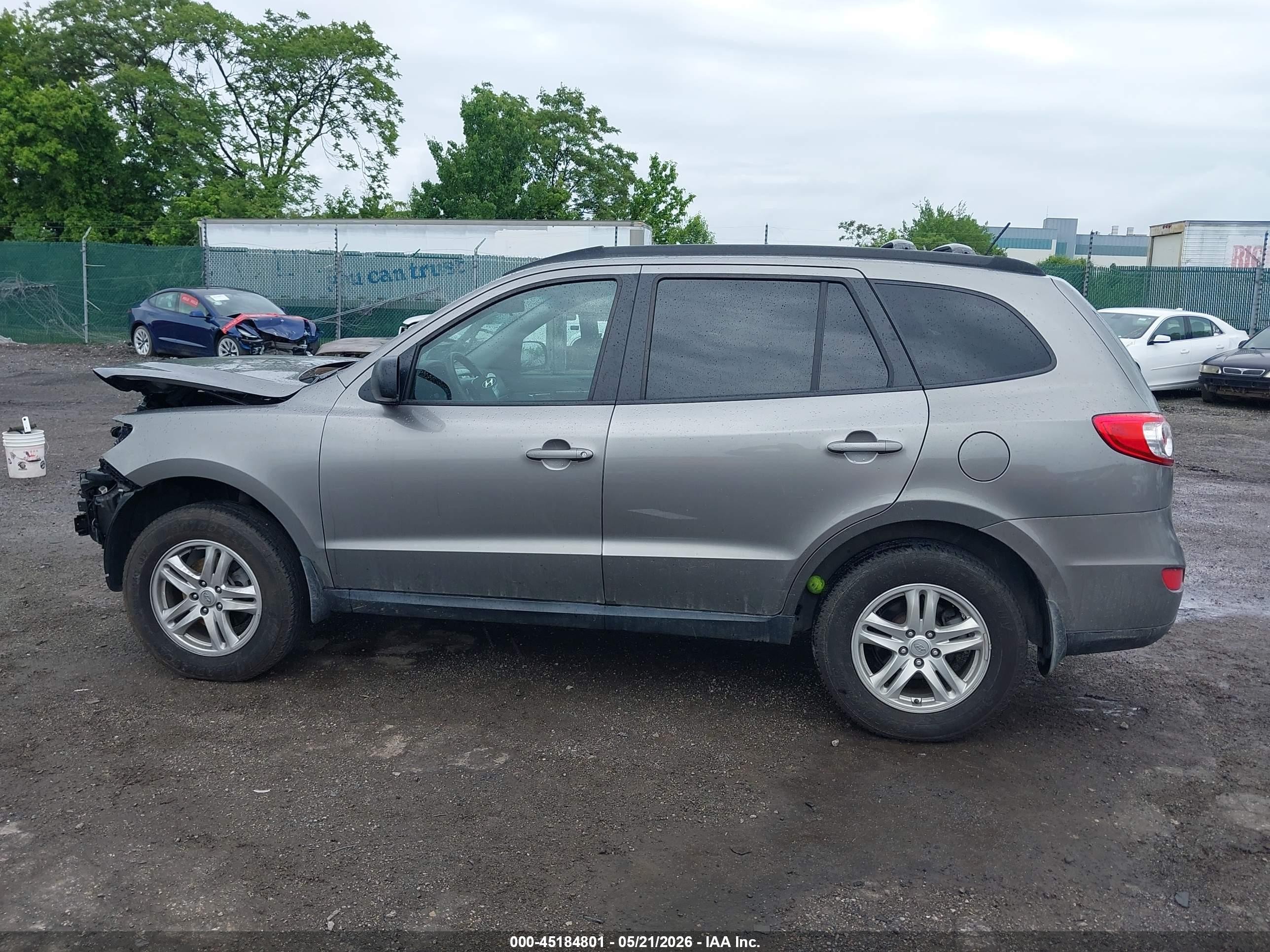 2011 Hyundai Santa Fe Gls Gray vin: 5XYZGDABXBG035703