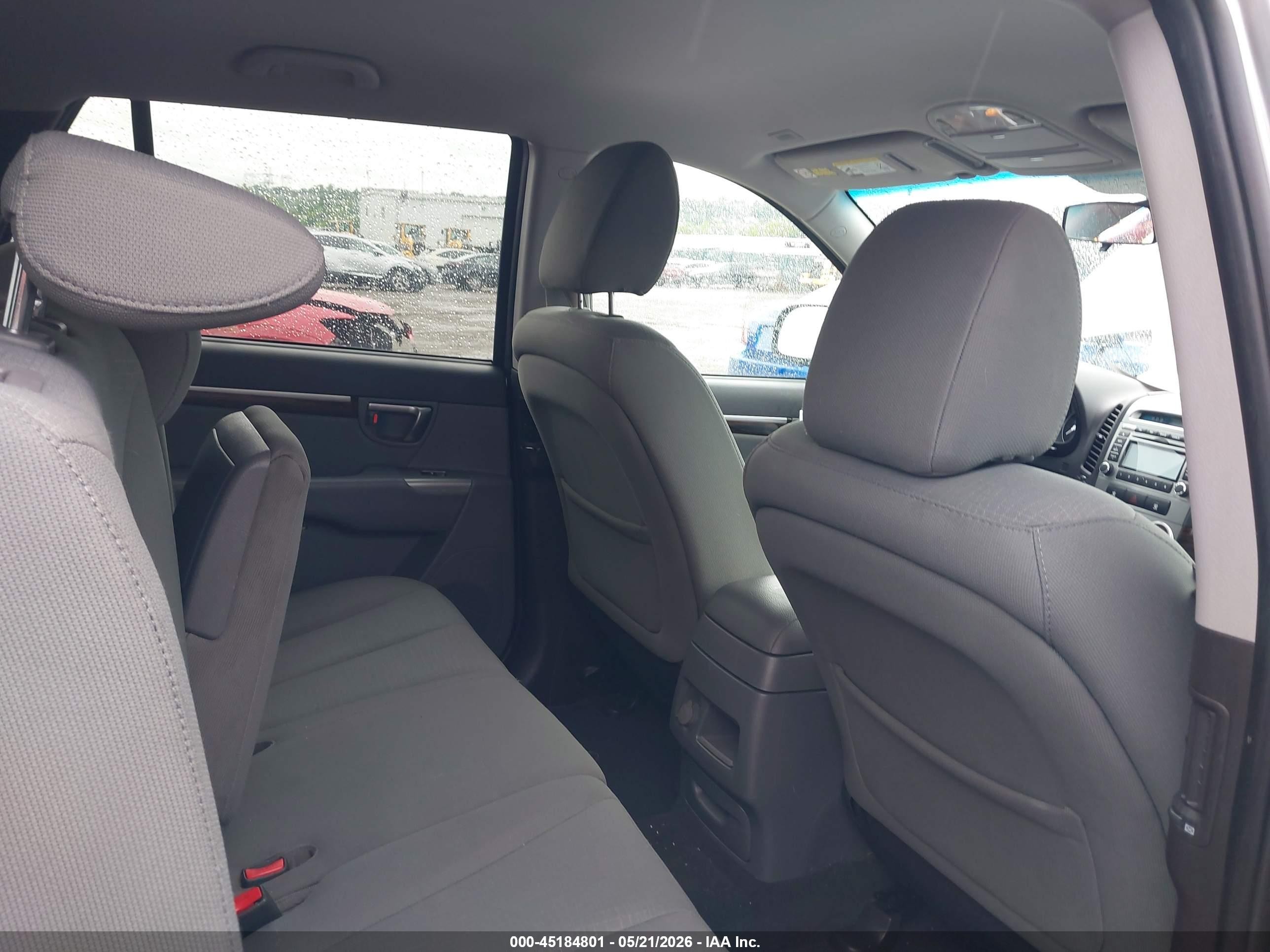 2011 Hyundai Santa Fe Gls Gray vin: 5XYZGDABXBG035703