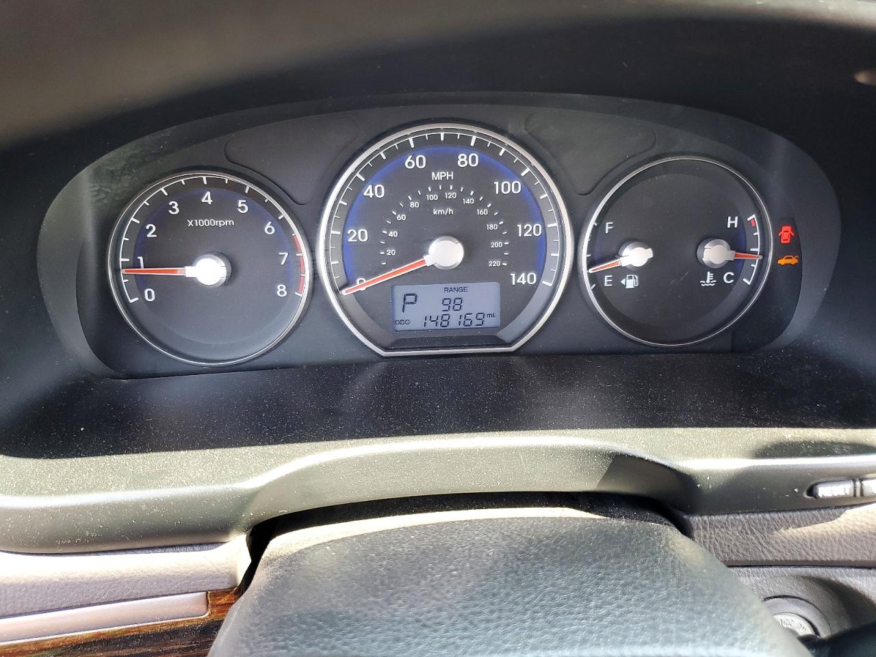 2012 Hyundai Santa Fe Gls Silver vin: 5XYZGDABXCG140288