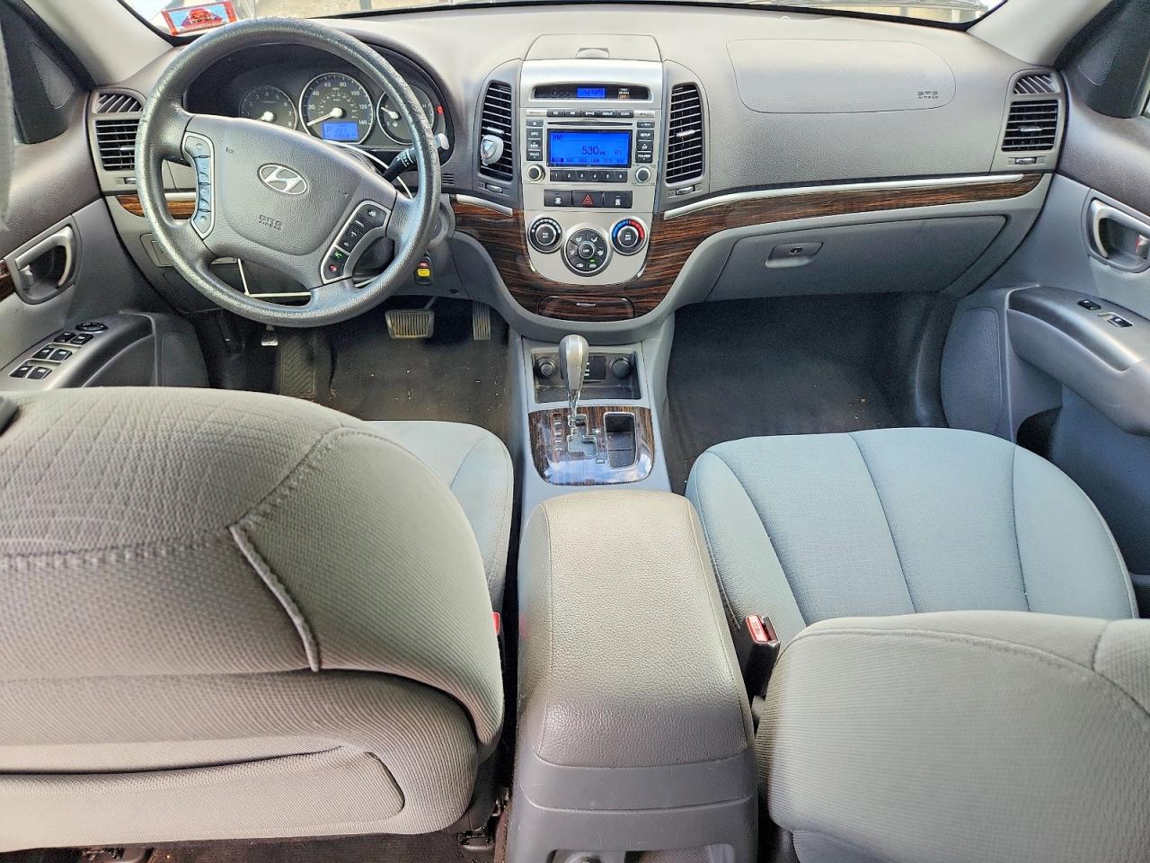 2012 Hyundai Santa Fe Gls Silver vin: 5XYZGDABXCG156748