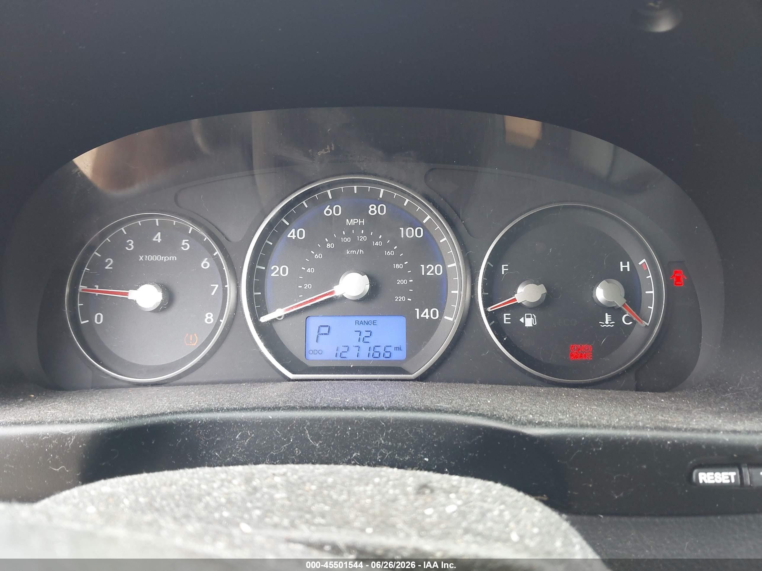 2012 Hyundai Santa Fe Gls V6 Silver vin: 5XYZGDAG1CG116537