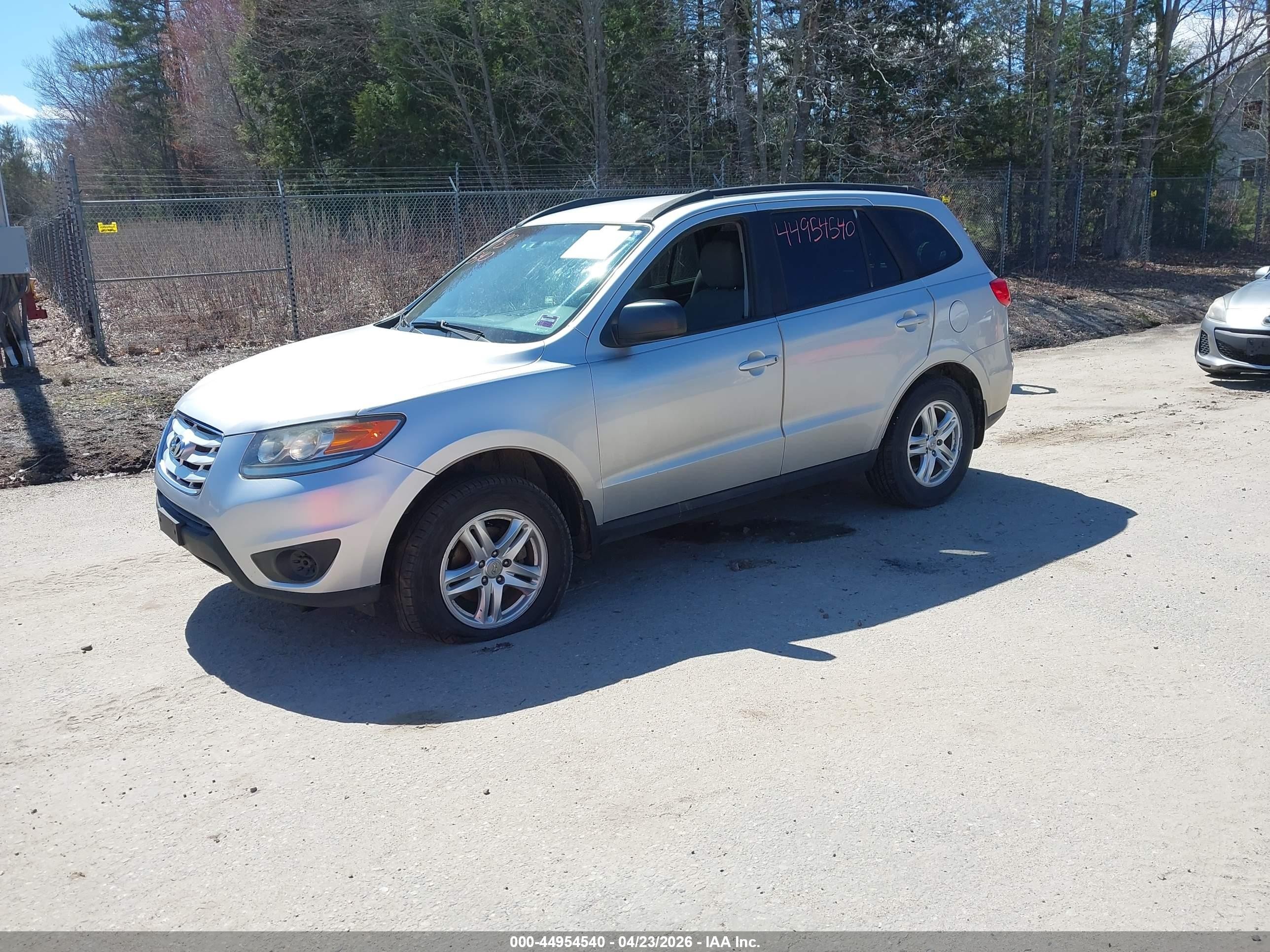 2012 Hyundai Santa Fe Gls V6 Silver vin: 5XYZGDAG4CG116533