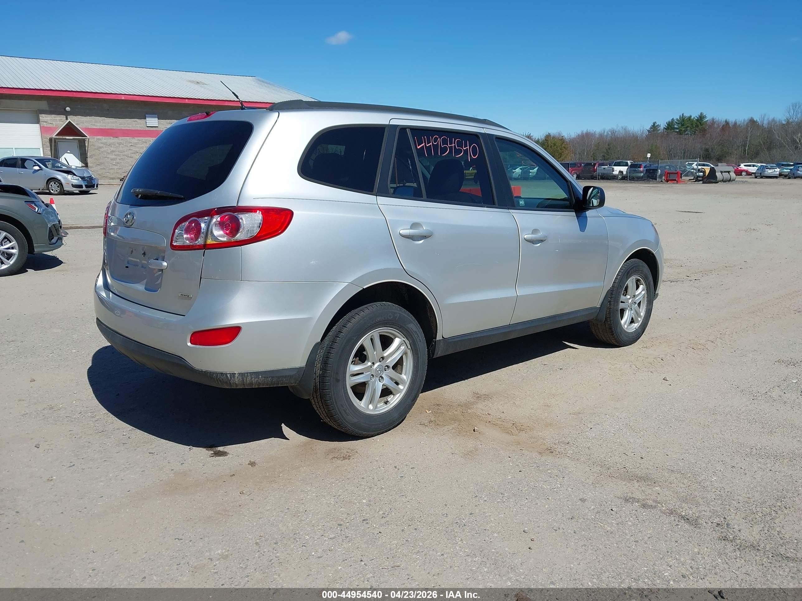 2012 Hyundai Santa Fe Gls V6 Silver vin: 5XYZGDAG4CG116533