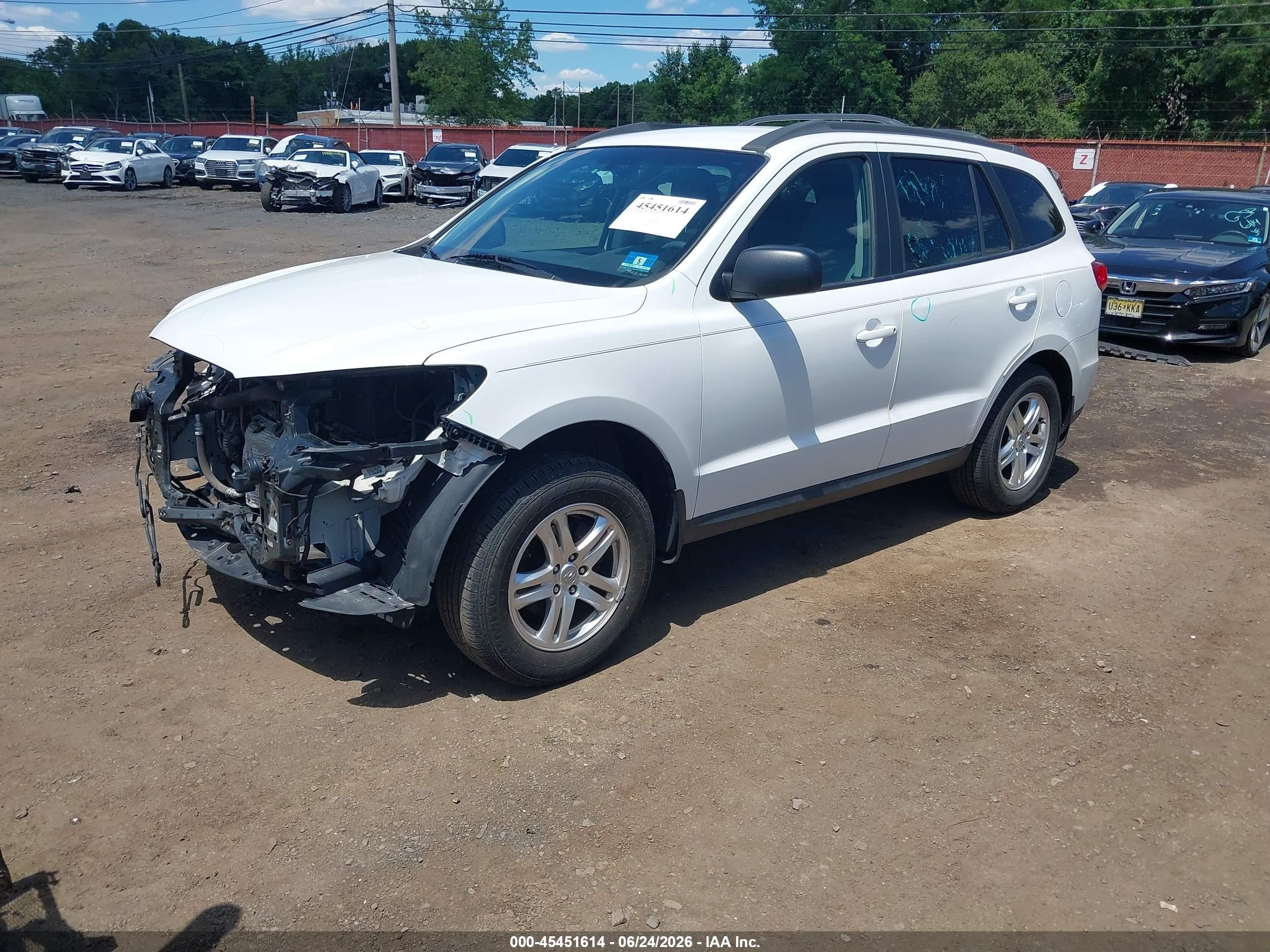 2012 Hyundai Santa Fe Gls V6 White vin: 5XYZGDAG4CG130707