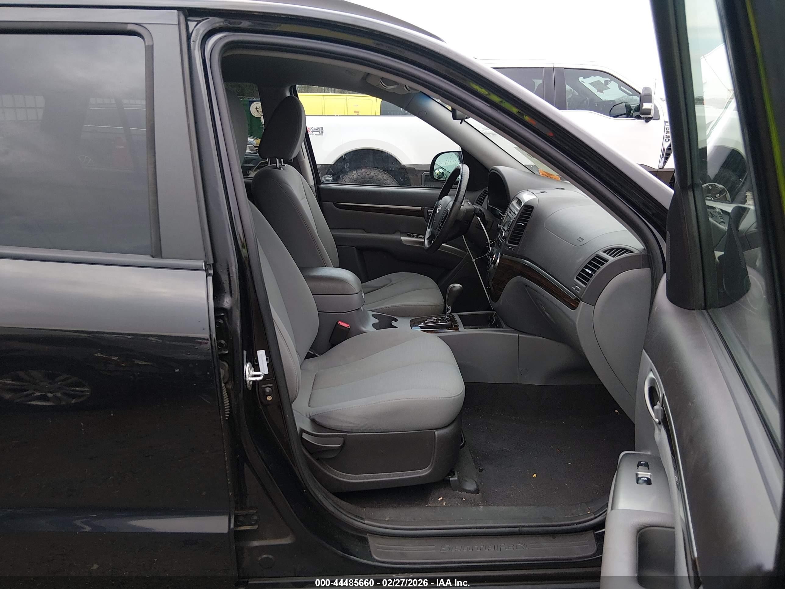 2011 Hyundai Santa Fe Gls V6 Black vin: 5XYZGDAG5BG020019
