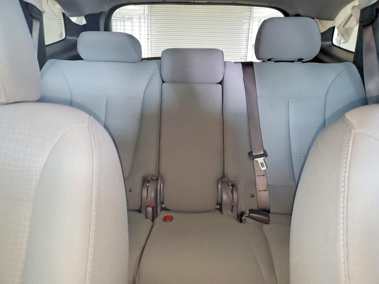 2012 Hyundai Santa Fe Gls Gray vin: 5XYZGDAG7CG124884