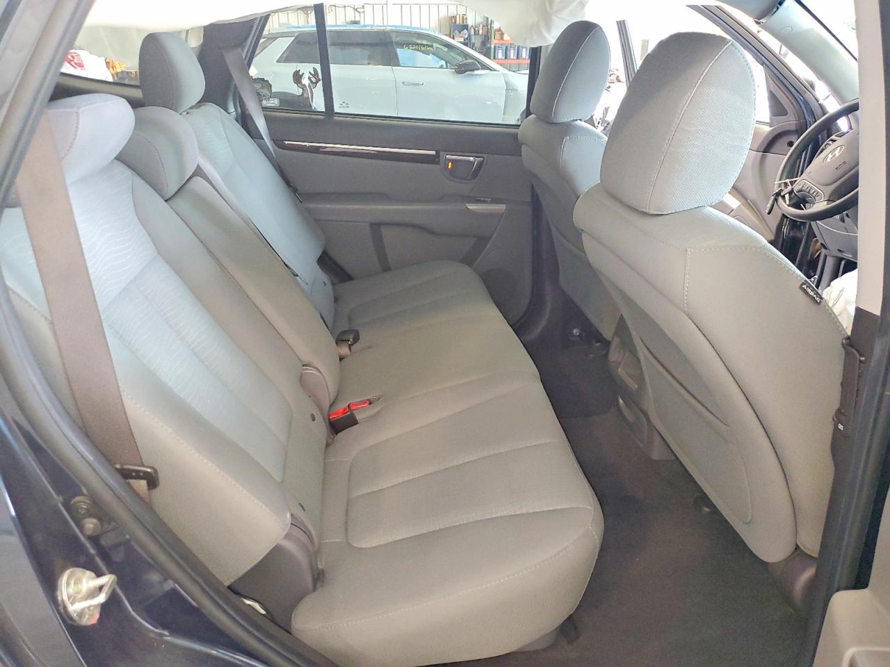2012 Hyundai Santa Fe Gls Gray vin: 5XYZGDAG7CG124884