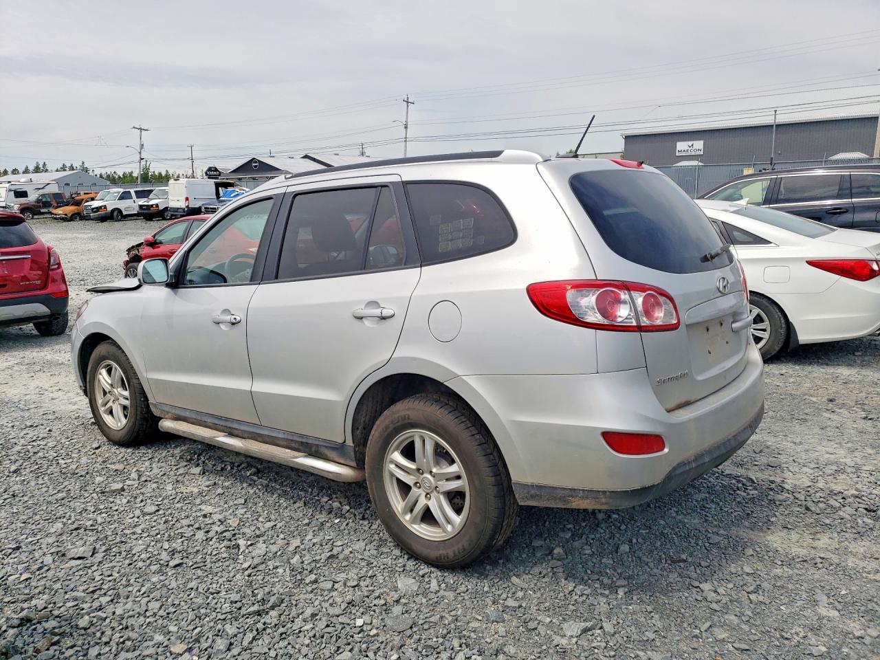 2012 Hyundai Santa Fe Gls Silver vin: 5XYZGDAG9CG115510
