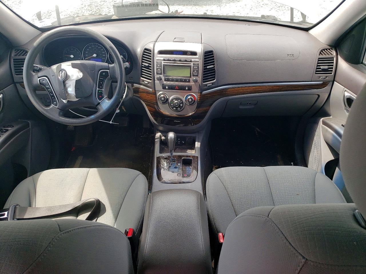 2012 Hyundai Santa Fe Gls Silver vin: 5XYZGDAG9CG115510