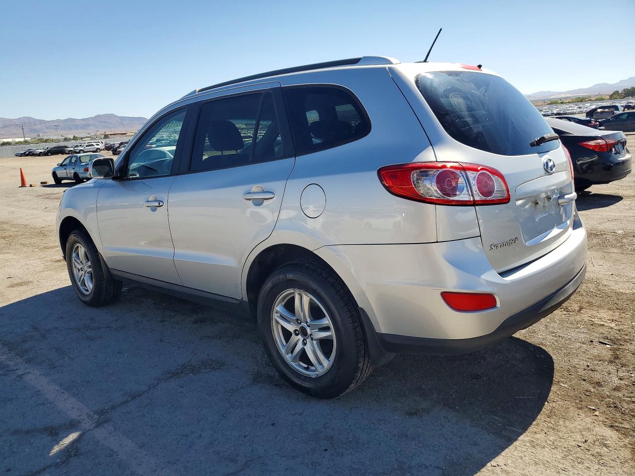 2012 Hyundai Santa Fe Gls Silver vin: 5XYZGDAG9CG136258
