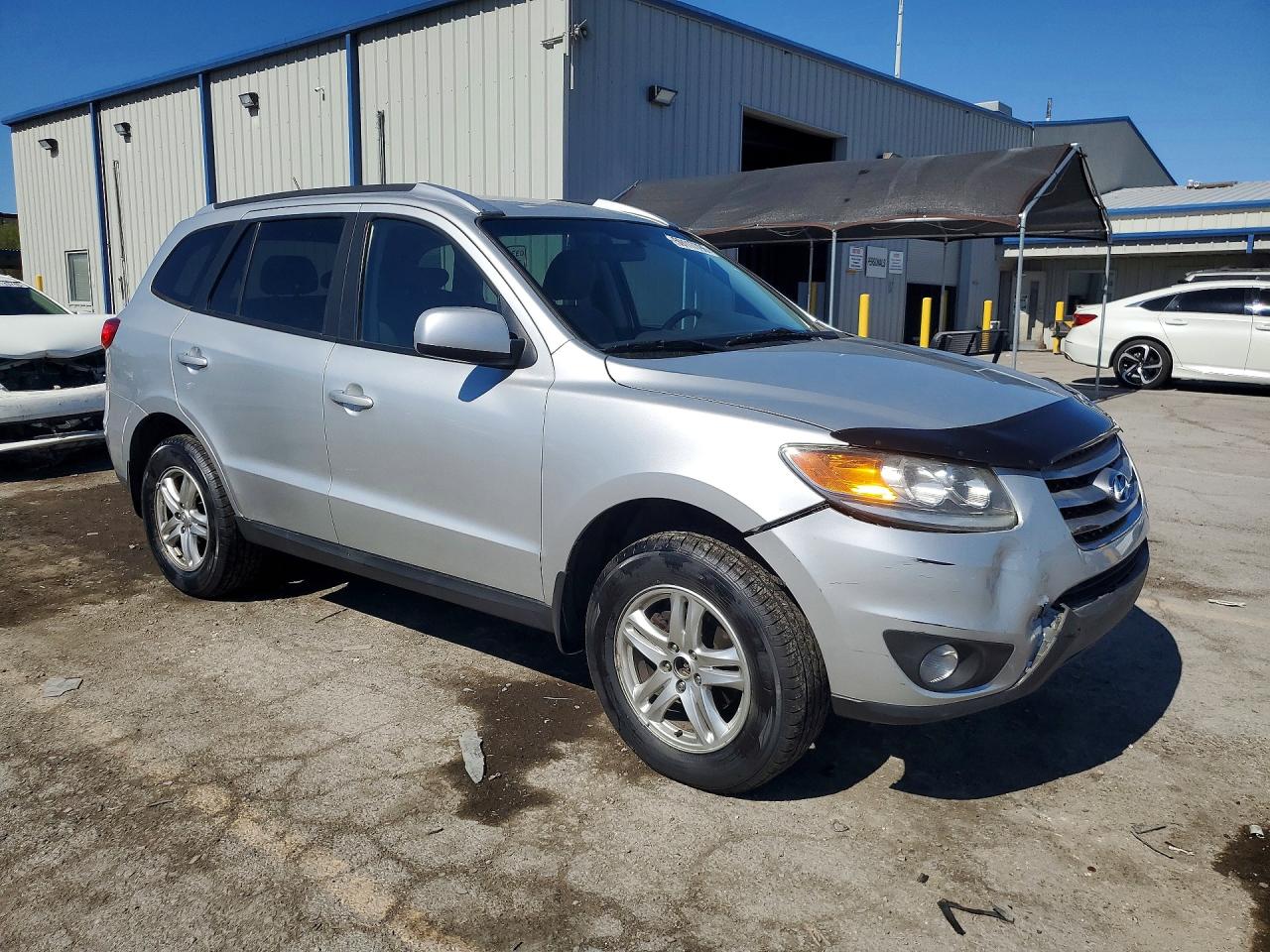 2012 Hyundai Santa Fe Gls Silver vin: 5XYZGDAG9CG136258