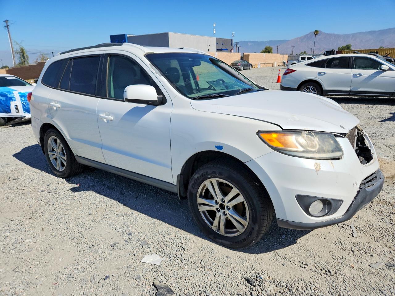2012 Hyundai Santa Fe Se White vin: 5XYZH4AG2CG135255