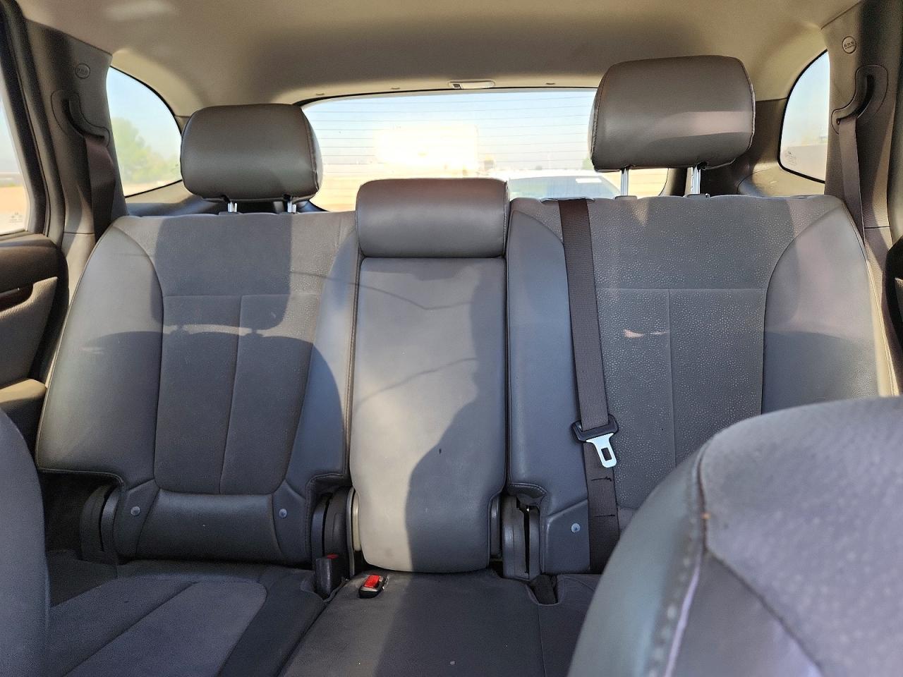 2012 Hyundai Santa Fe Se White vin: 5XYZH4AG2CG135255