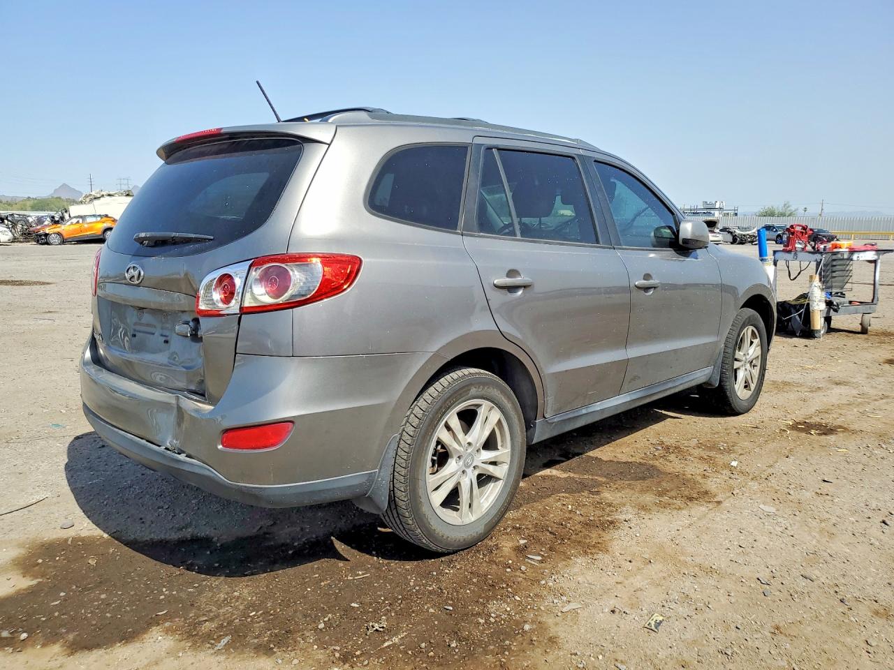 2012 Hyundai Santa Fe Gray vin: 5XYZH4AG8CG153095