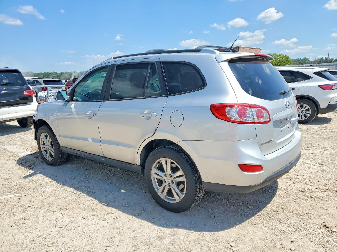 2012 Hyundai Santa Fe Se Silver vin: 5XYZHDAG0CG104053