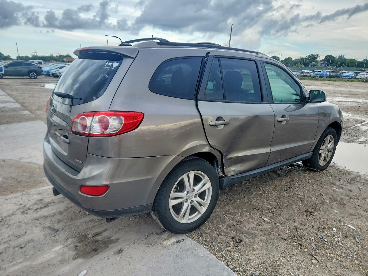 2012 Hyundai Santa Fe Se Beige vin: 5XYZHDAG4CG139534