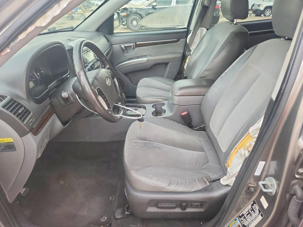 2012 Hyundai Santa Fe Se Beige vin: 5XYZHDAG4CG139534