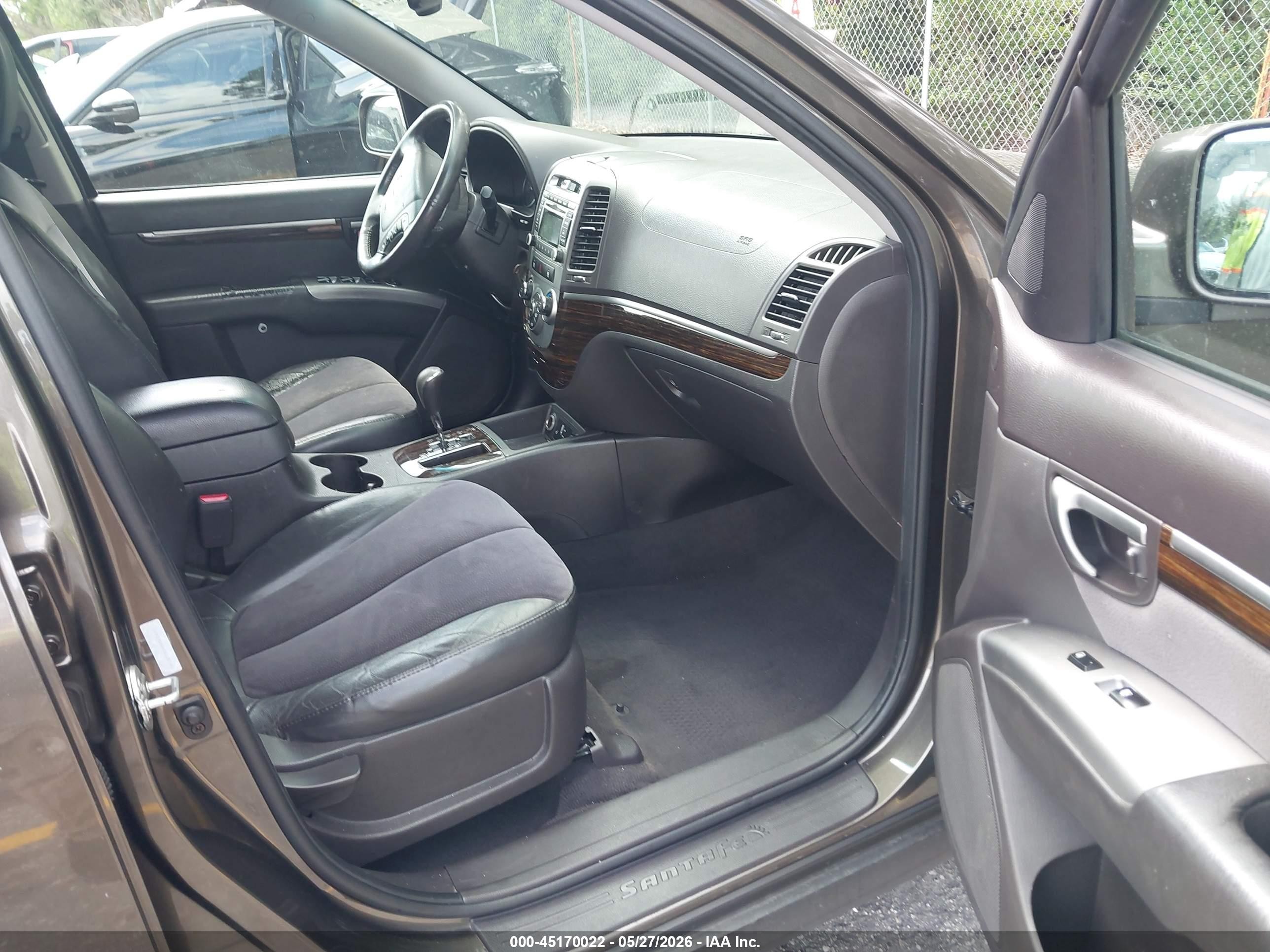 2012 Hyundai Santa Fe Se Brown vin: 5XYZHDAG6CG128745