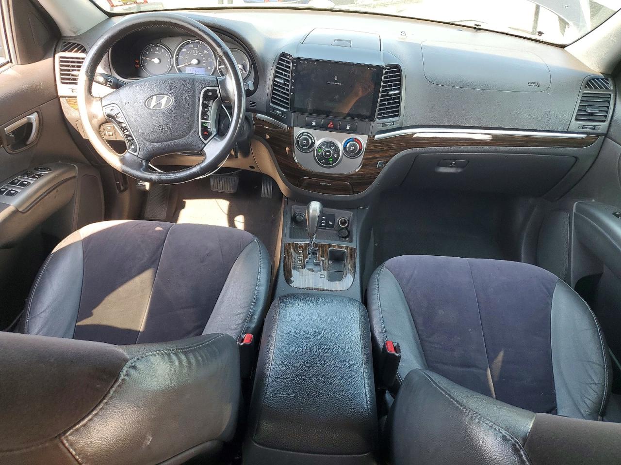 2011 Hyundai Santa Fe Se Blue vin: 5XYZHDAG7BG038986