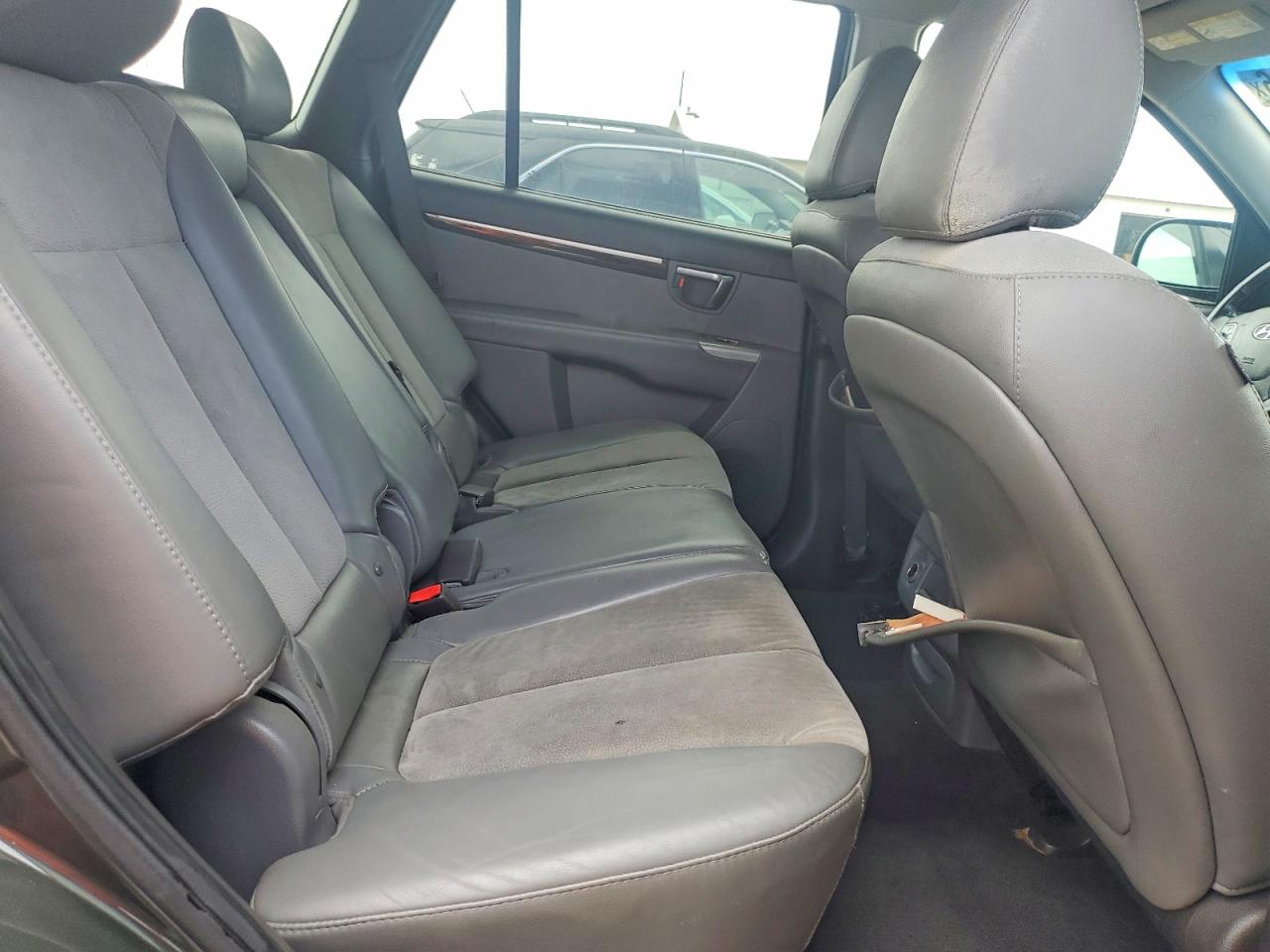 2012 Hyundai Santa Fe Se Gray vin: 5XYZHDAG7CG107094