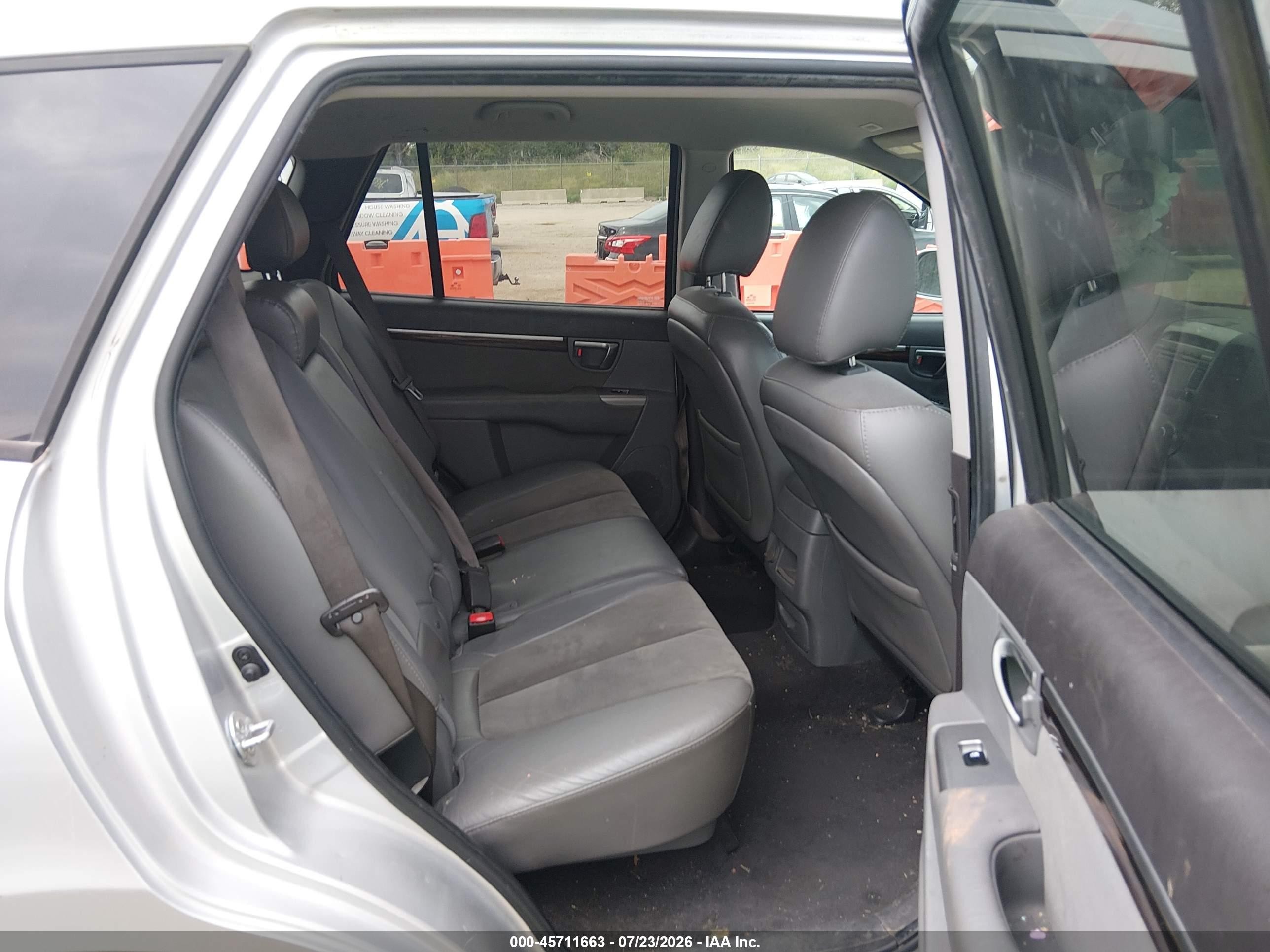 2011 Hyundai Santa Fe Se Silver vin: 5XYZHDAG8BG033845