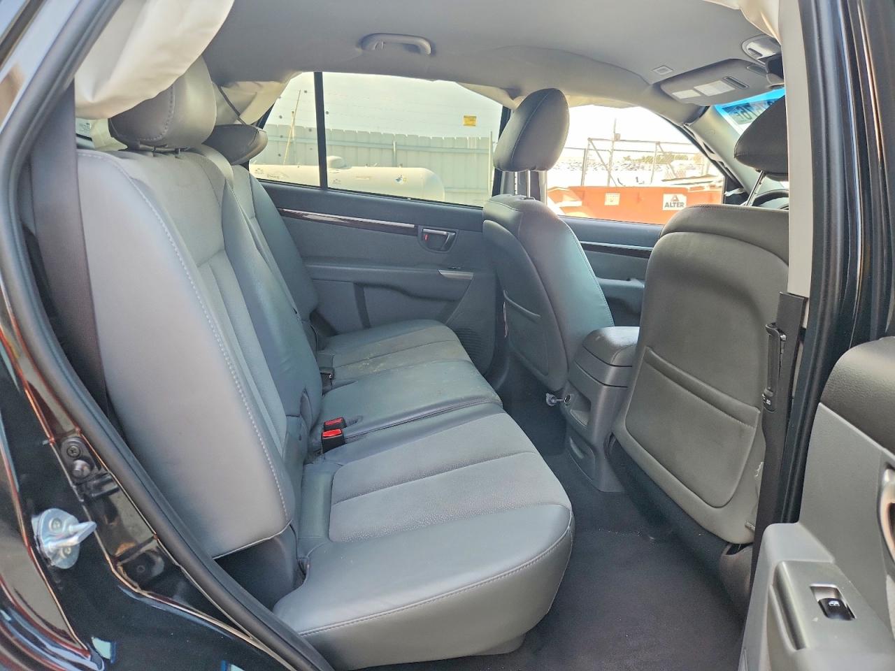 2012 Hyundai Santa Fe Se Black vin: 5XYZHDAG8CG099460