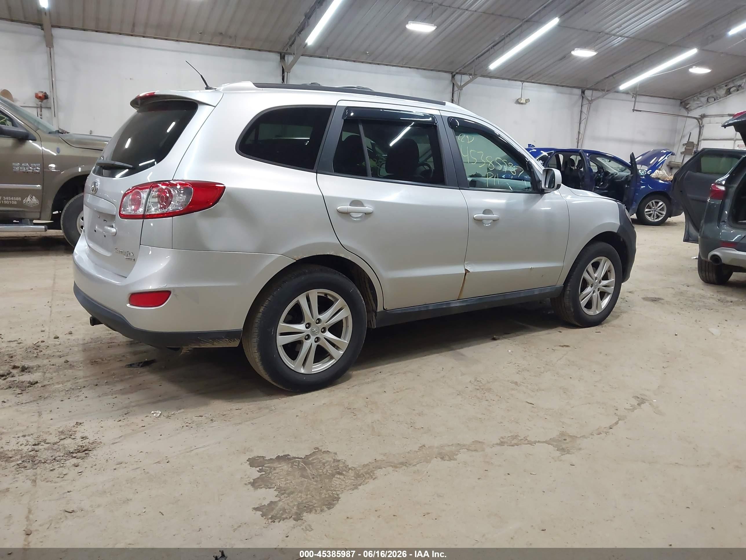 2011 Hyundai Santa Fe Se Silver vin: 5XYZHDAG9BG064456