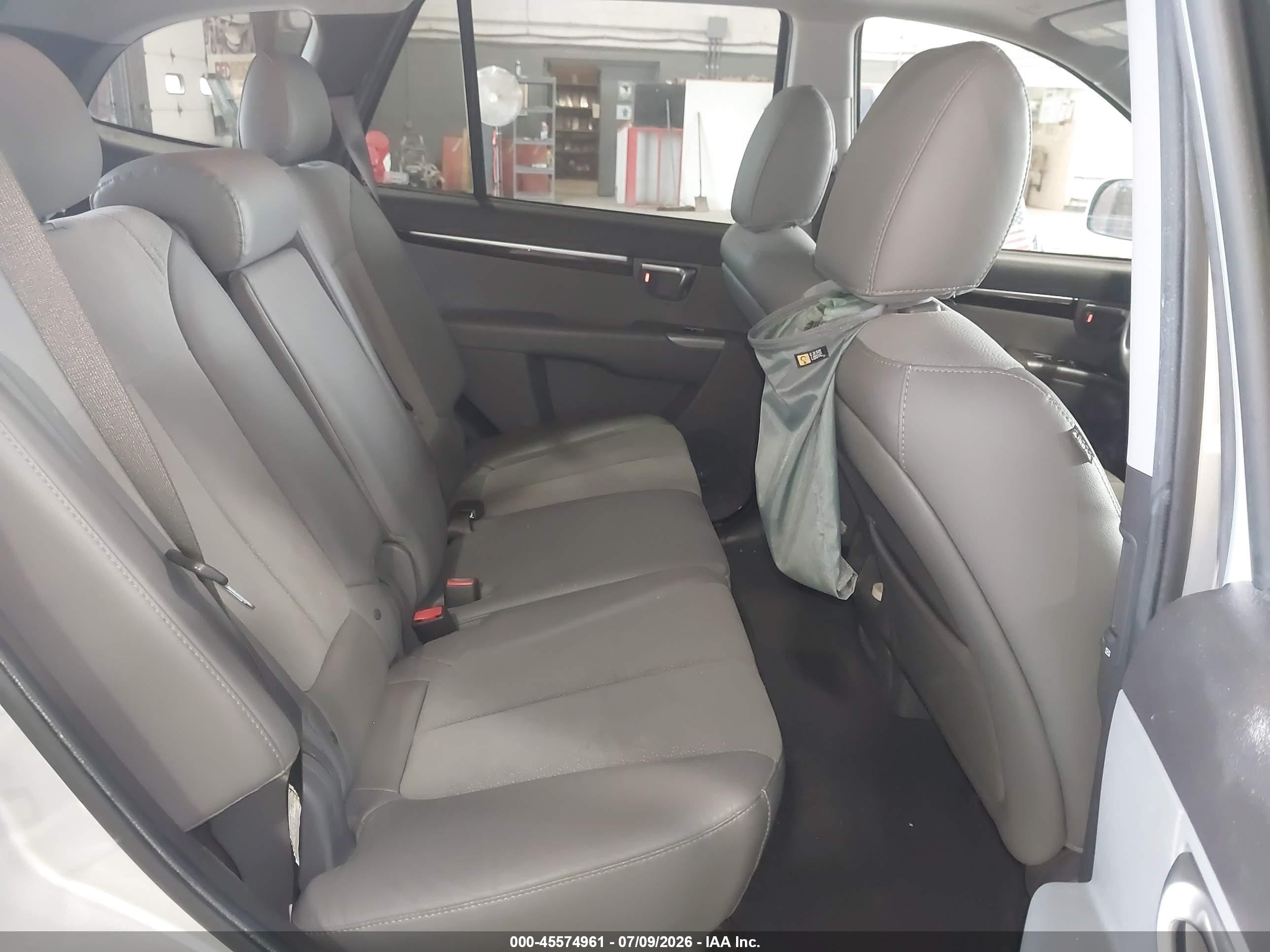 2012 Hyundai Santa Fe Se Серый vin: 5XYZHDAG9CG136600