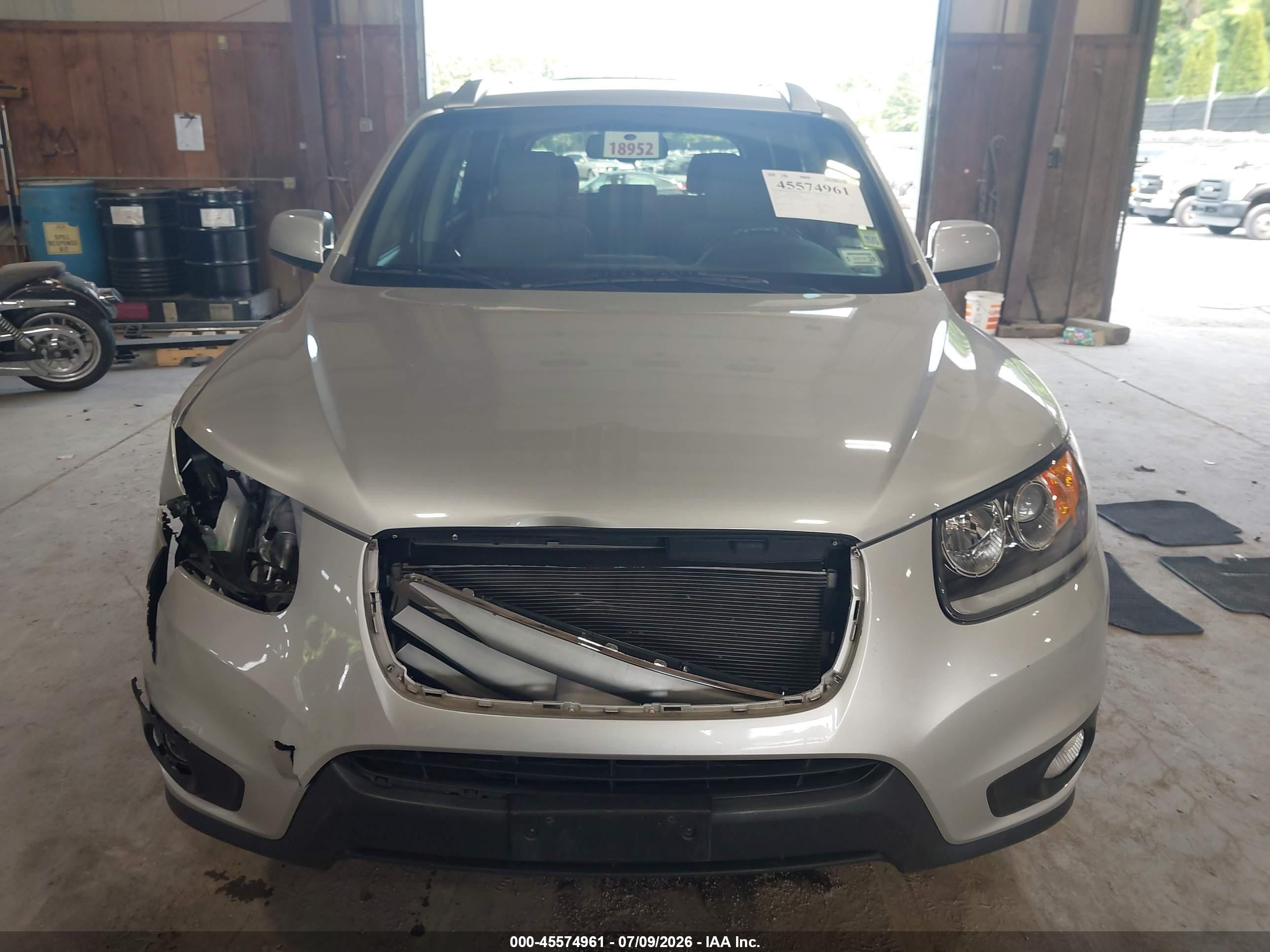2012 Hyundai Santa Fe Se Серый vin: 5XYZHDAG9CG136600
