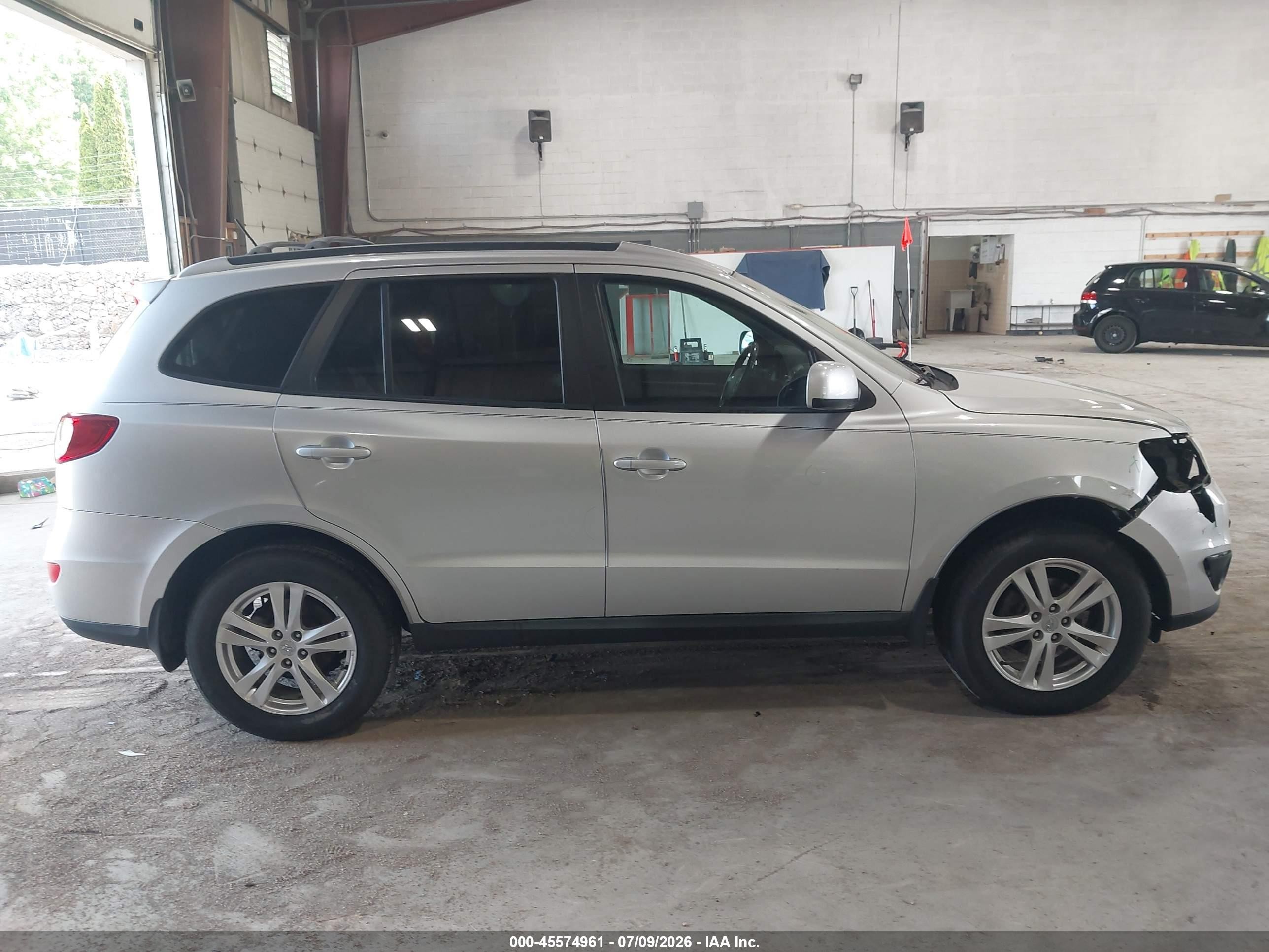 2012 Hyundai Santa Fe Se Серый vin: 5XYZHDAG9CG136600