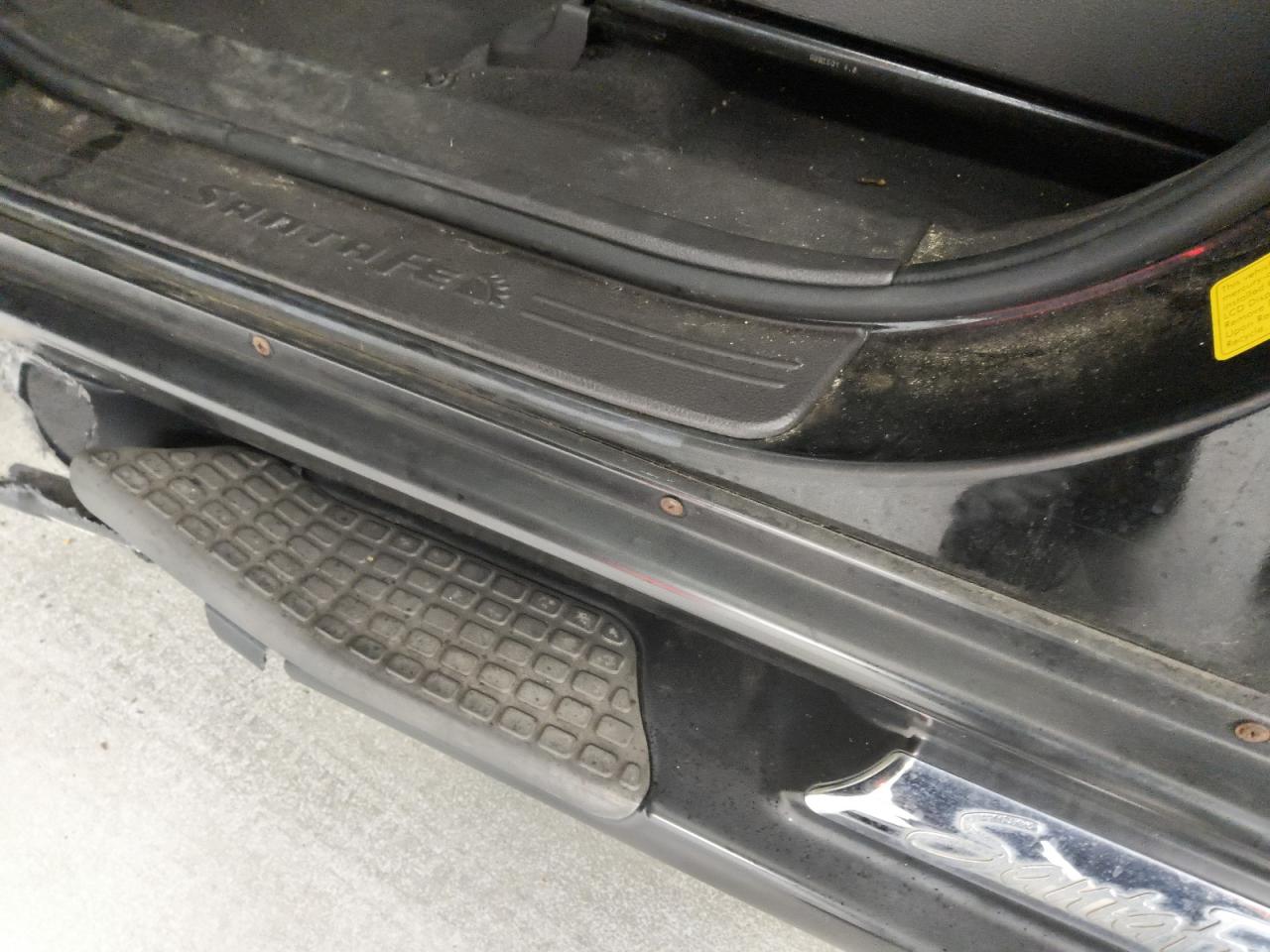 2012 Hyundai Santa Fe Se Black vin: 5XYZHDAGXCG098374 Damage: Left Rocker Panel, Heavy Scratch, 1 To 2 Inches