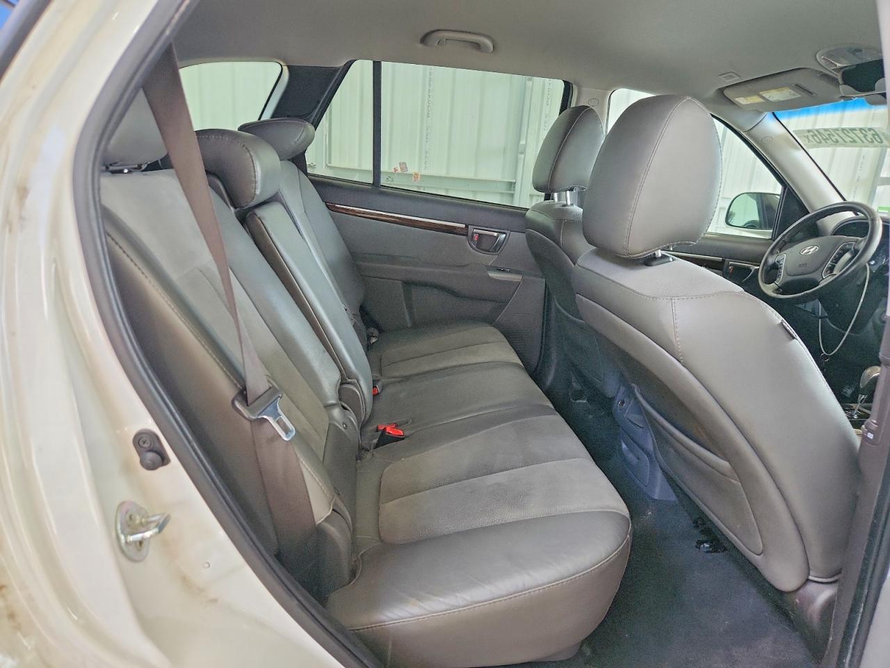 2012 Hyundai Santa Fe Se White vin: 5XYZHDAGXCG105680