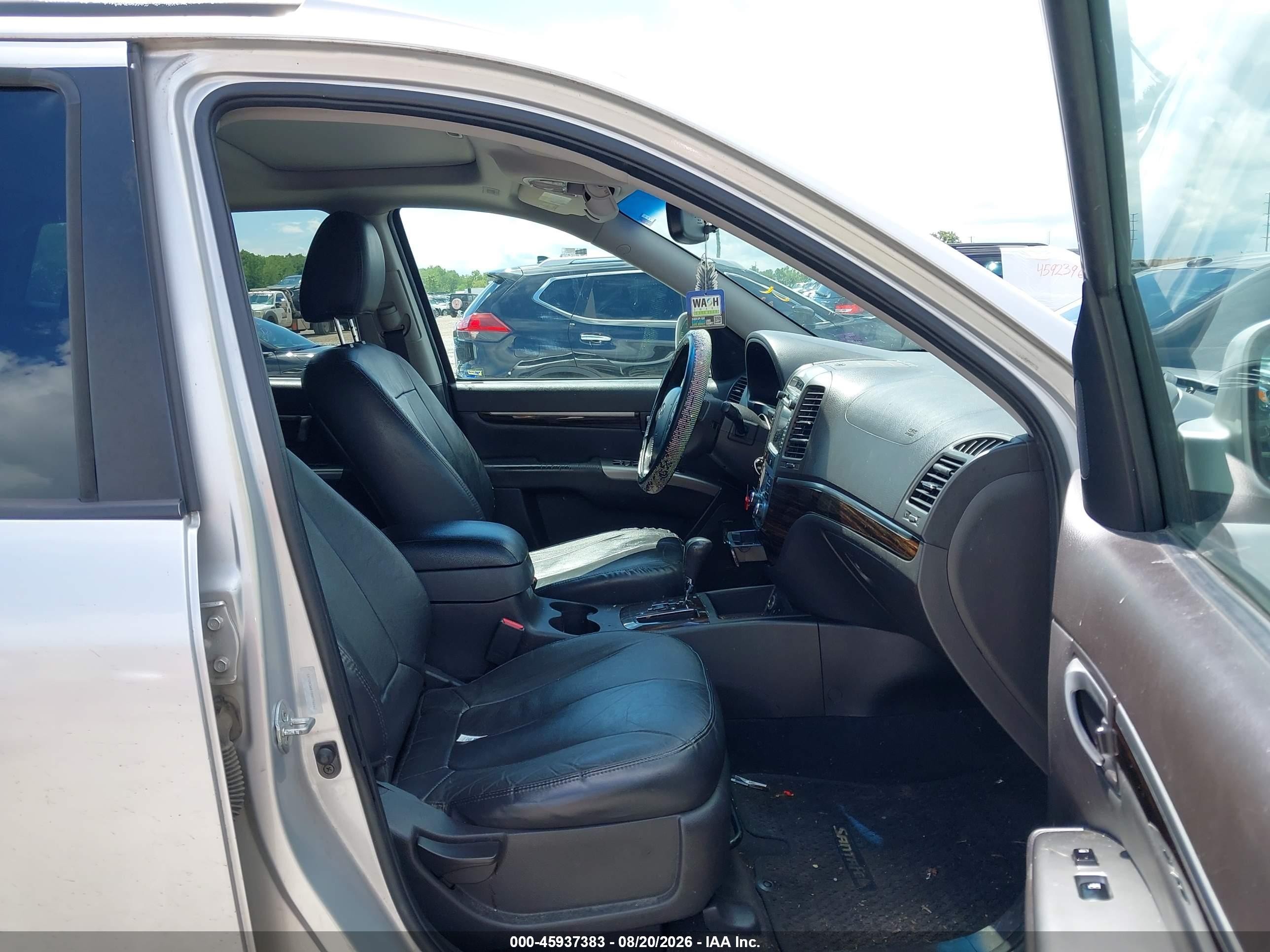 2011 Hyundai Santa Fe Limited Silver vin: 5XYZK3AB1BG076262