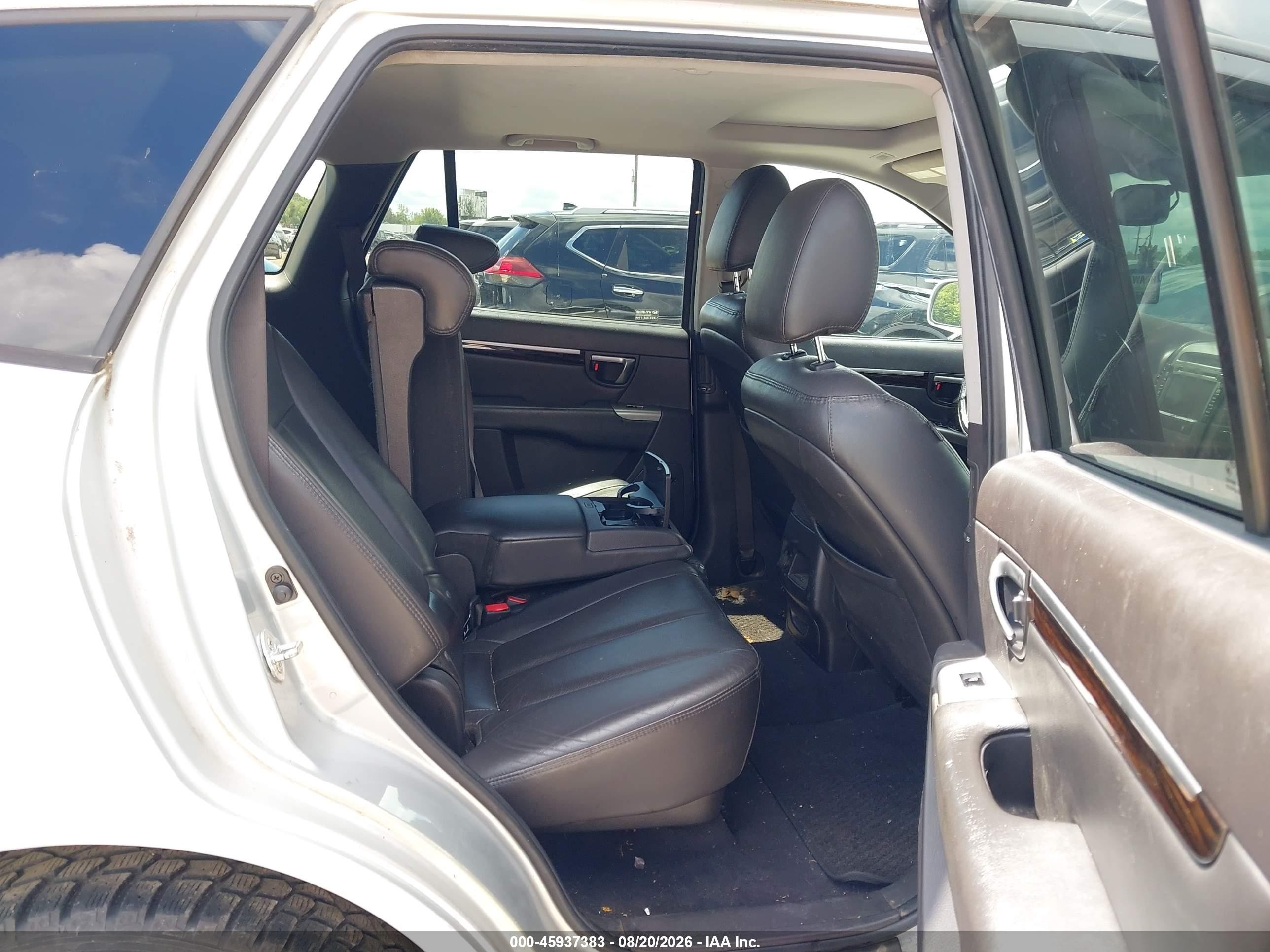 2011 Hyundai Santa Fe Limited Silver vin: 5XYZK3AB1BG076262