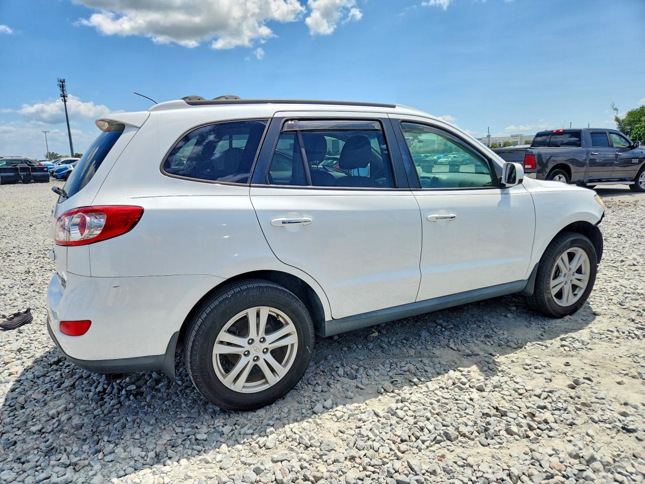 2011 Hyundai Santa Fe Limited White vin: 5XYZK3AB2BG043903