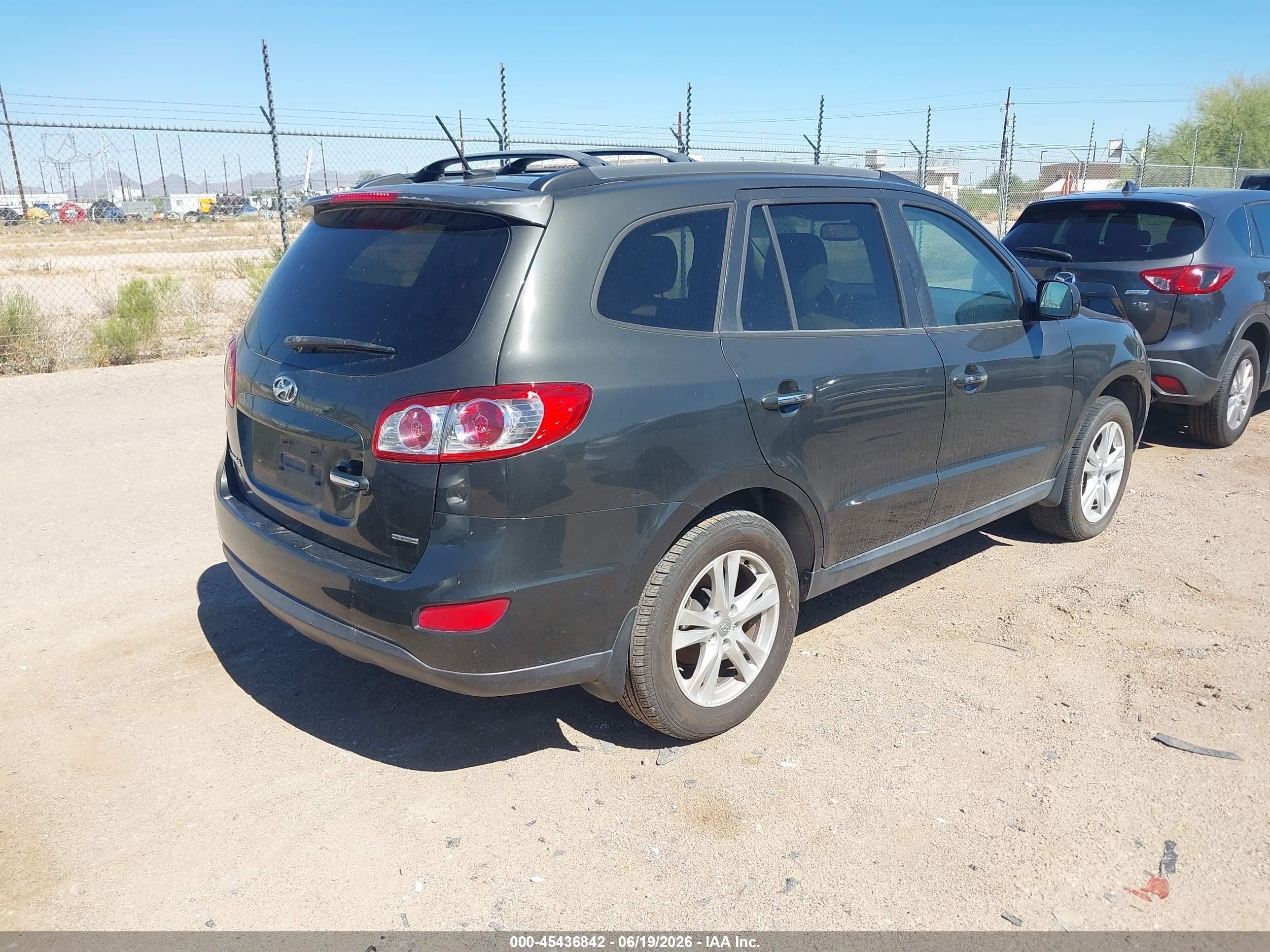 2012 Hyundai Santa Fe Limited Pewter vin: 5XYZK3AB2CG150807