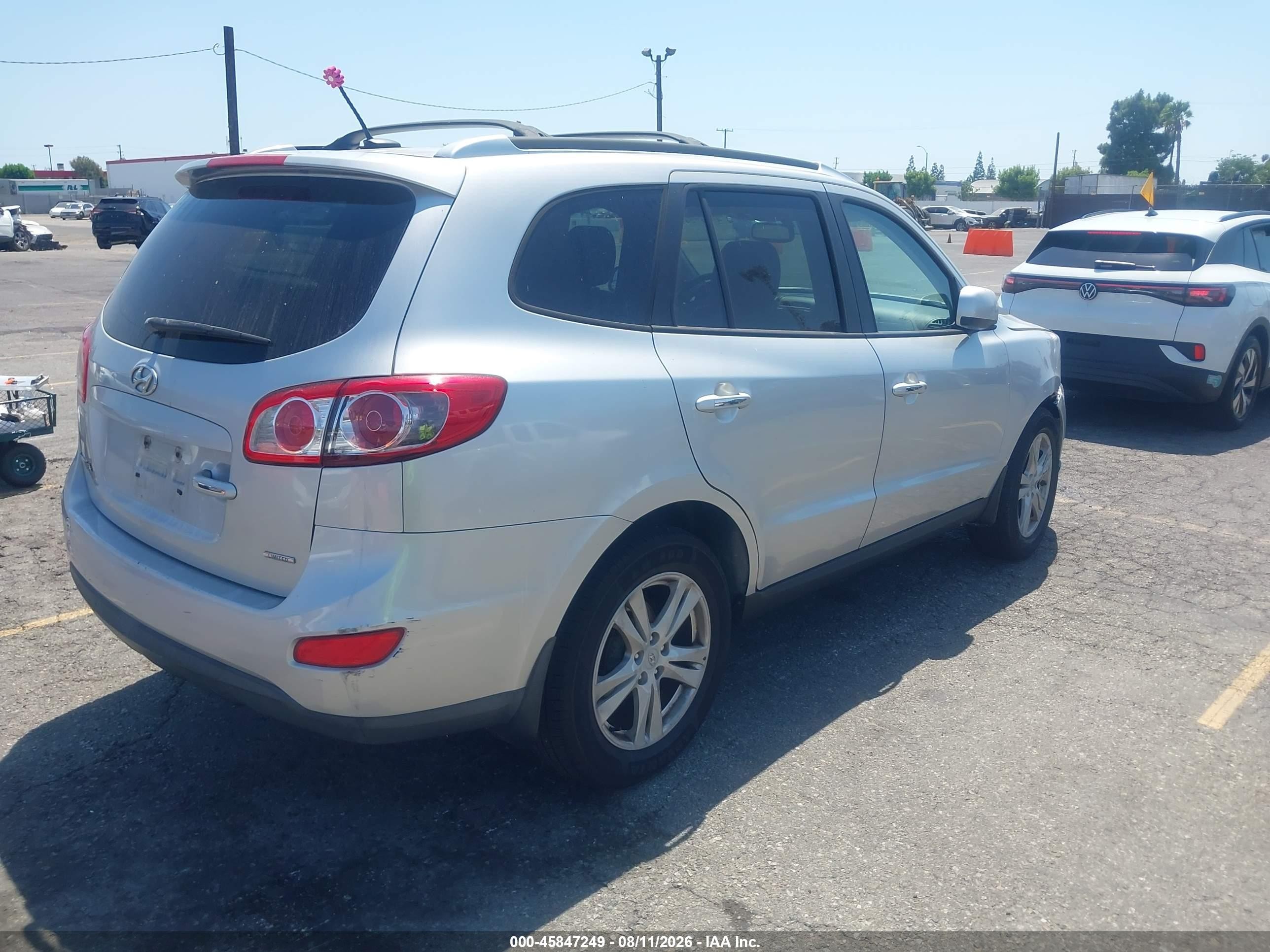 2012 Hyundai Santa Fe Limited Silver vin: 5XYZK3AB3CG134762
