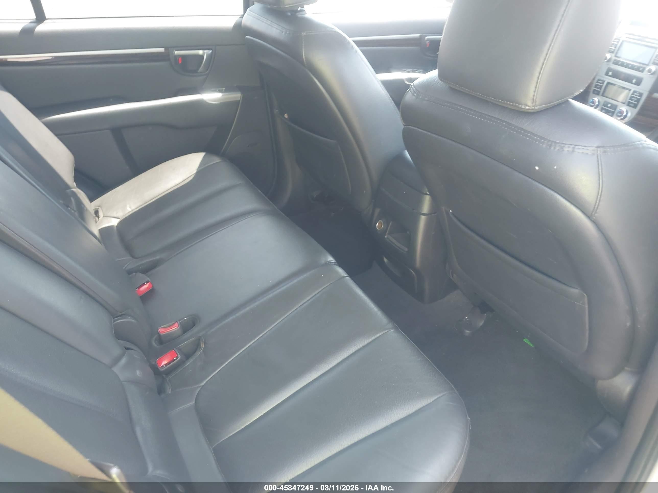 2012 Hyundai Santa Fe Limited Silver vin: 5XYZK3AB3CG134762