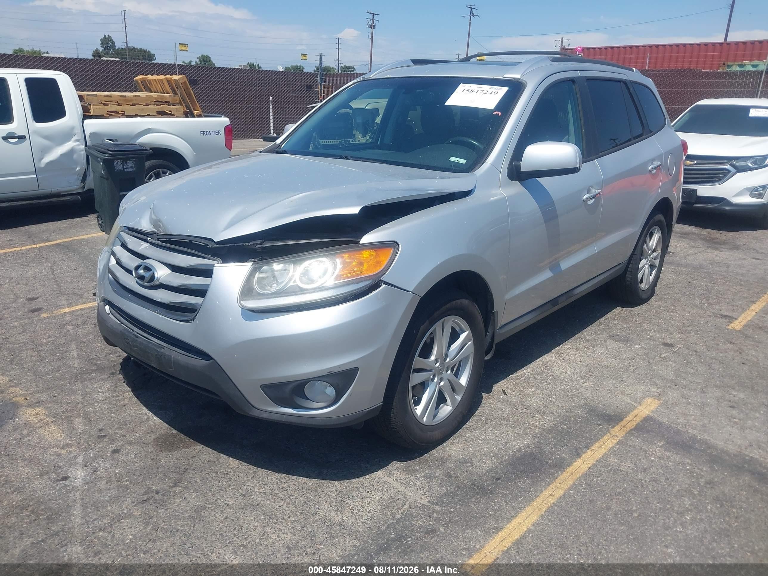 2012 Hyundai Santa Fe Limited Silver vin: 5XYZK3AB3CG134762