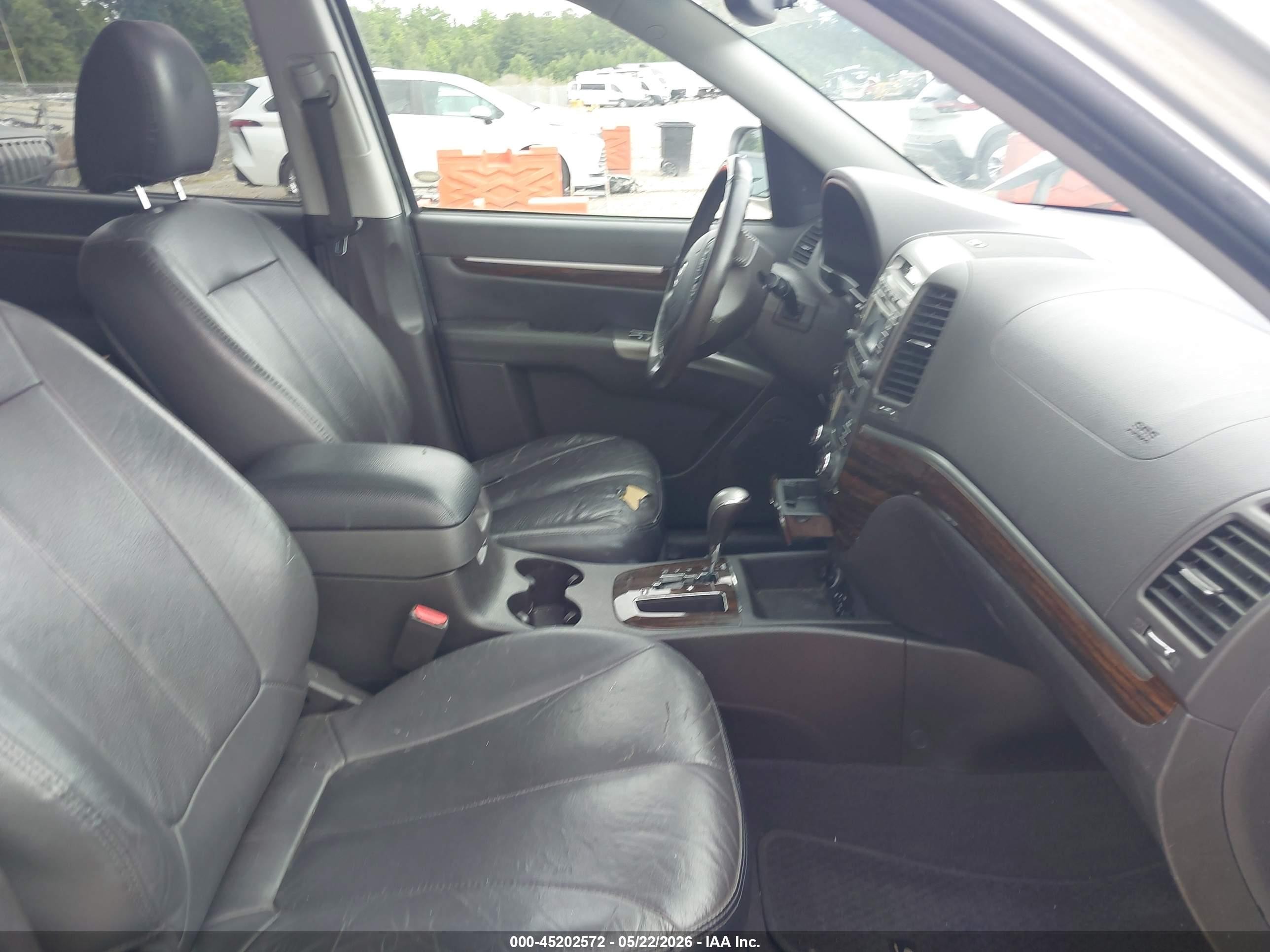 2012 Hyundai Santa Fe Limited Серебряный vin: 5XYZK3AB5CG112021