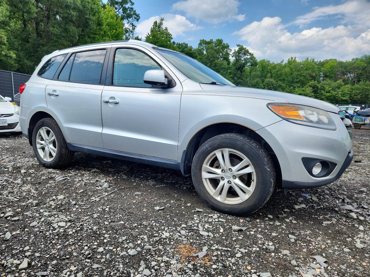 2012 Hyundai Santa Fe Limited Silver vin: 5XYZK3AB5CG140028