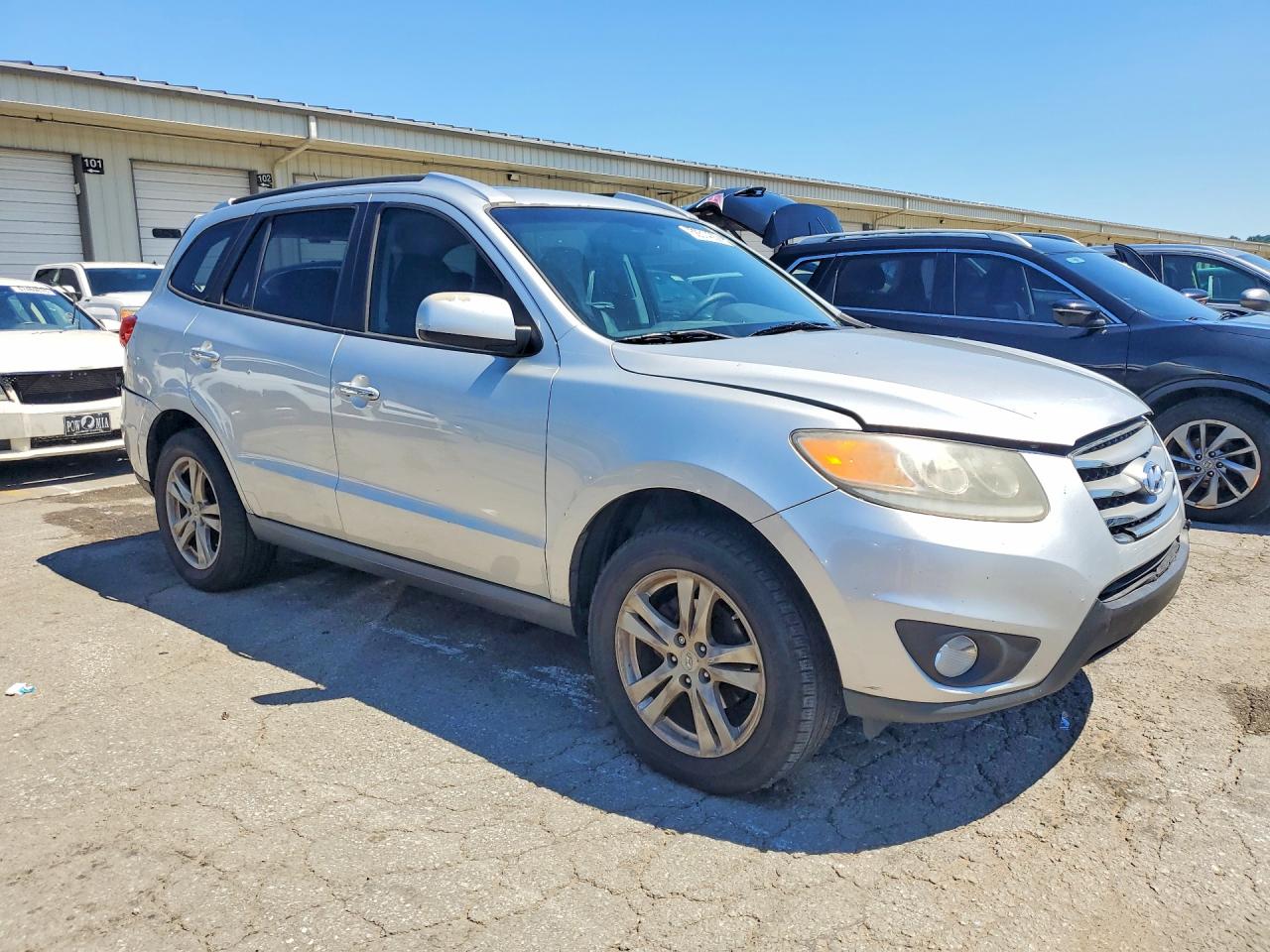 2012 Hyundai Santa Fe Limited Silver vin: 5XYZK4AG0CG097185
