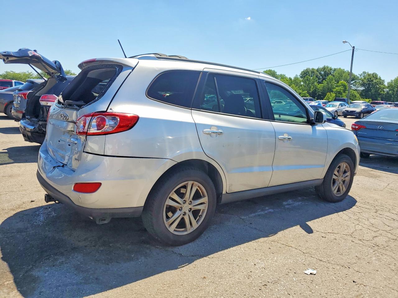 2012 Hyundai Santa Fe Limited Silver vin: 5XYZK4AG0CG097185