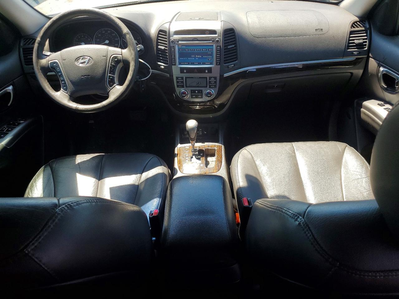 2012 Hyundai Santa Fe Limited Silver vin: 5XYZK4AG0CG097185